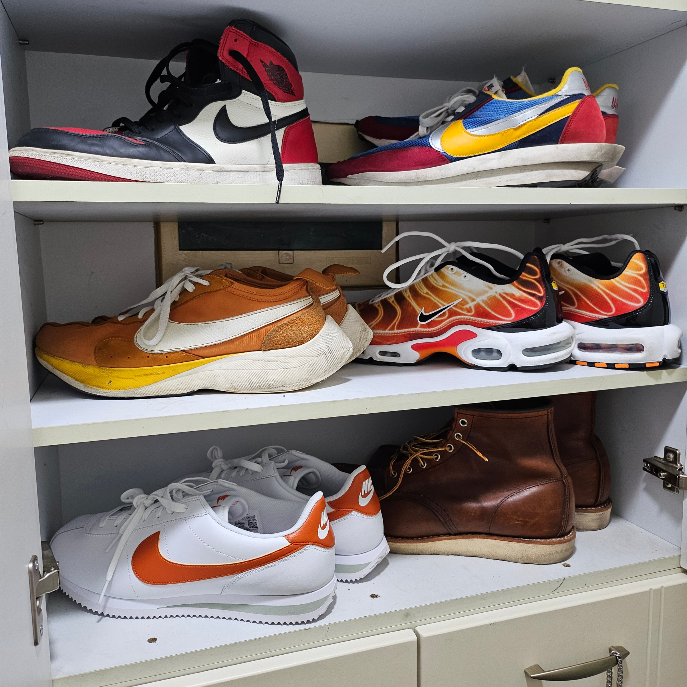 Nike Cortez White Campfire Orange 착용 스타일