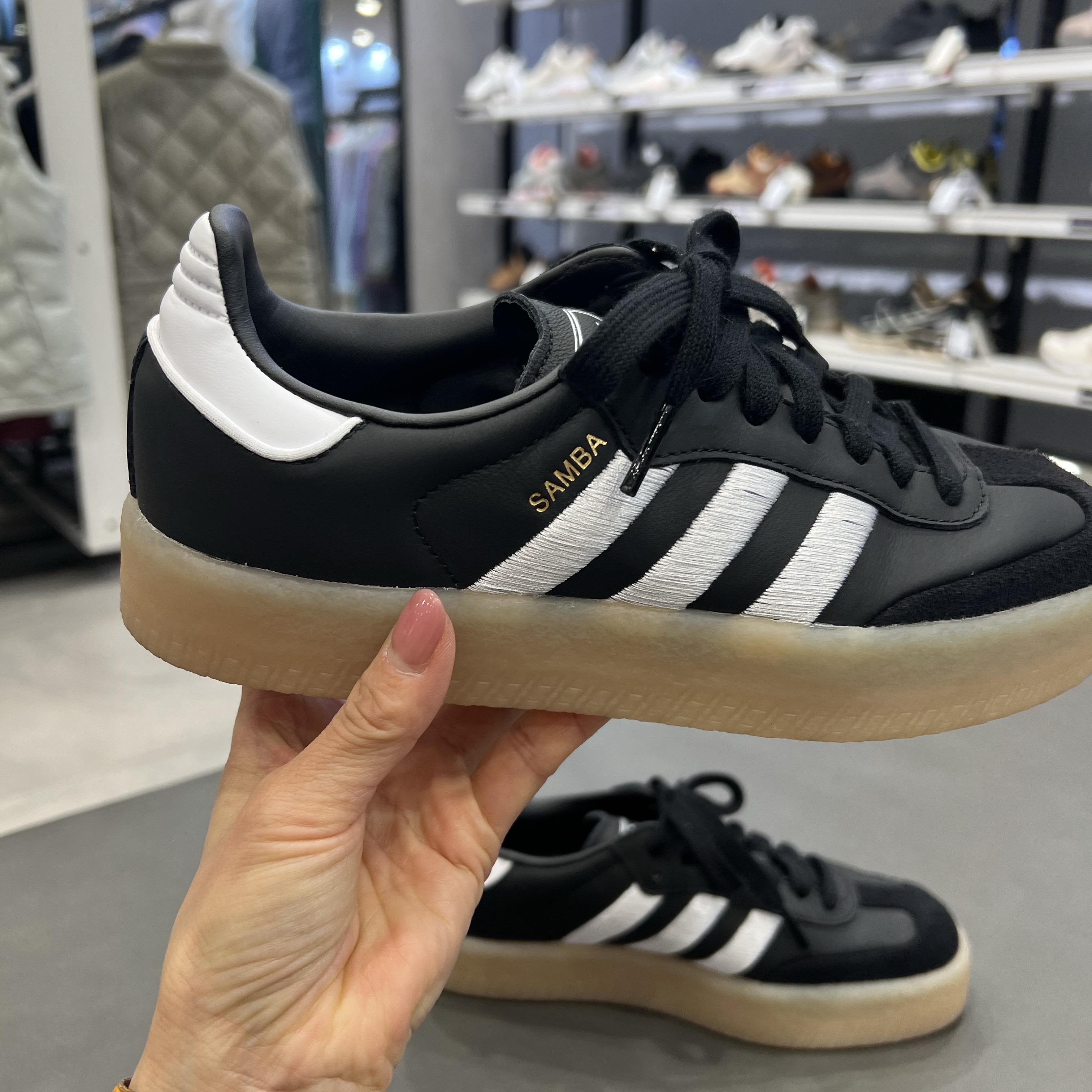 (W) Adidas Sambae Black White 착용 스타일 - 3
