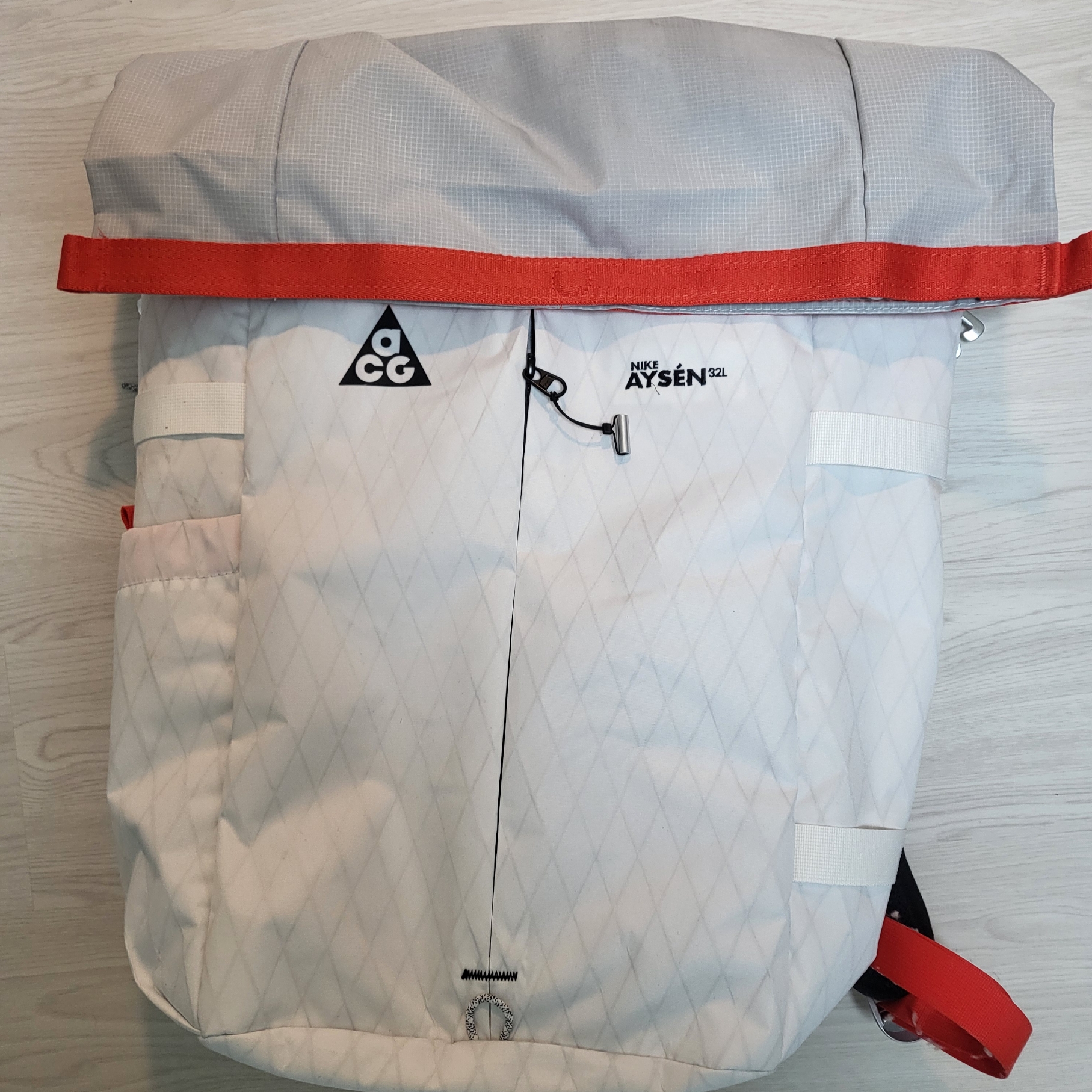 Nike ACG Aisen Daypack 32L White 착용 스타일