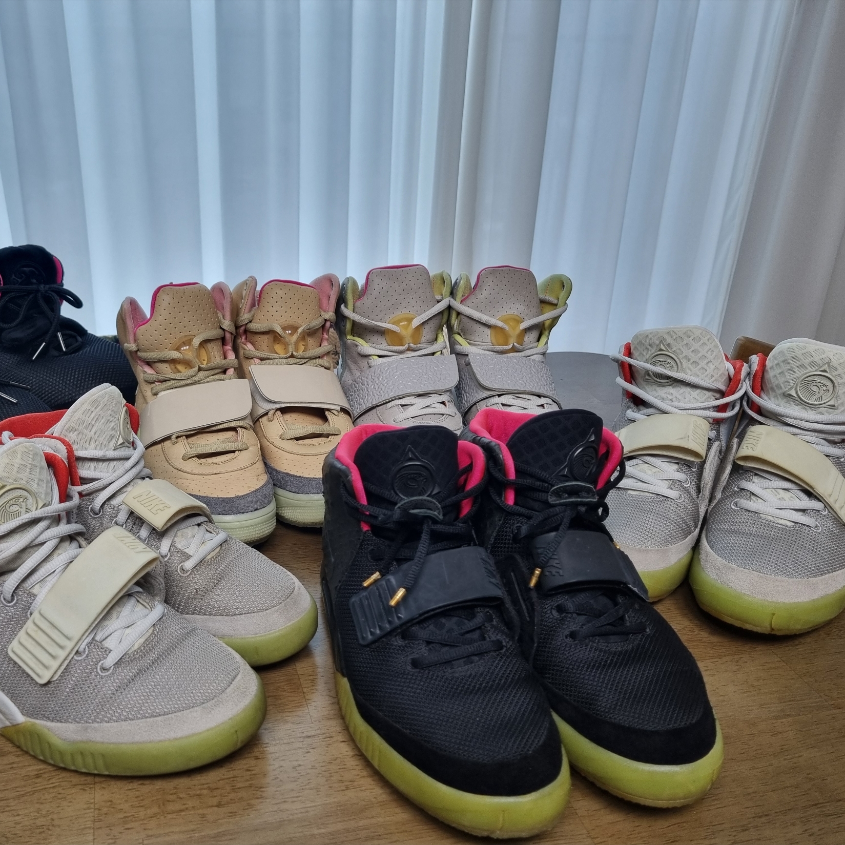 Nike Air Yeezy 2 Solar Red, Nike Air Yeezy 2 Pure Platinum 착용 스타일 - 2