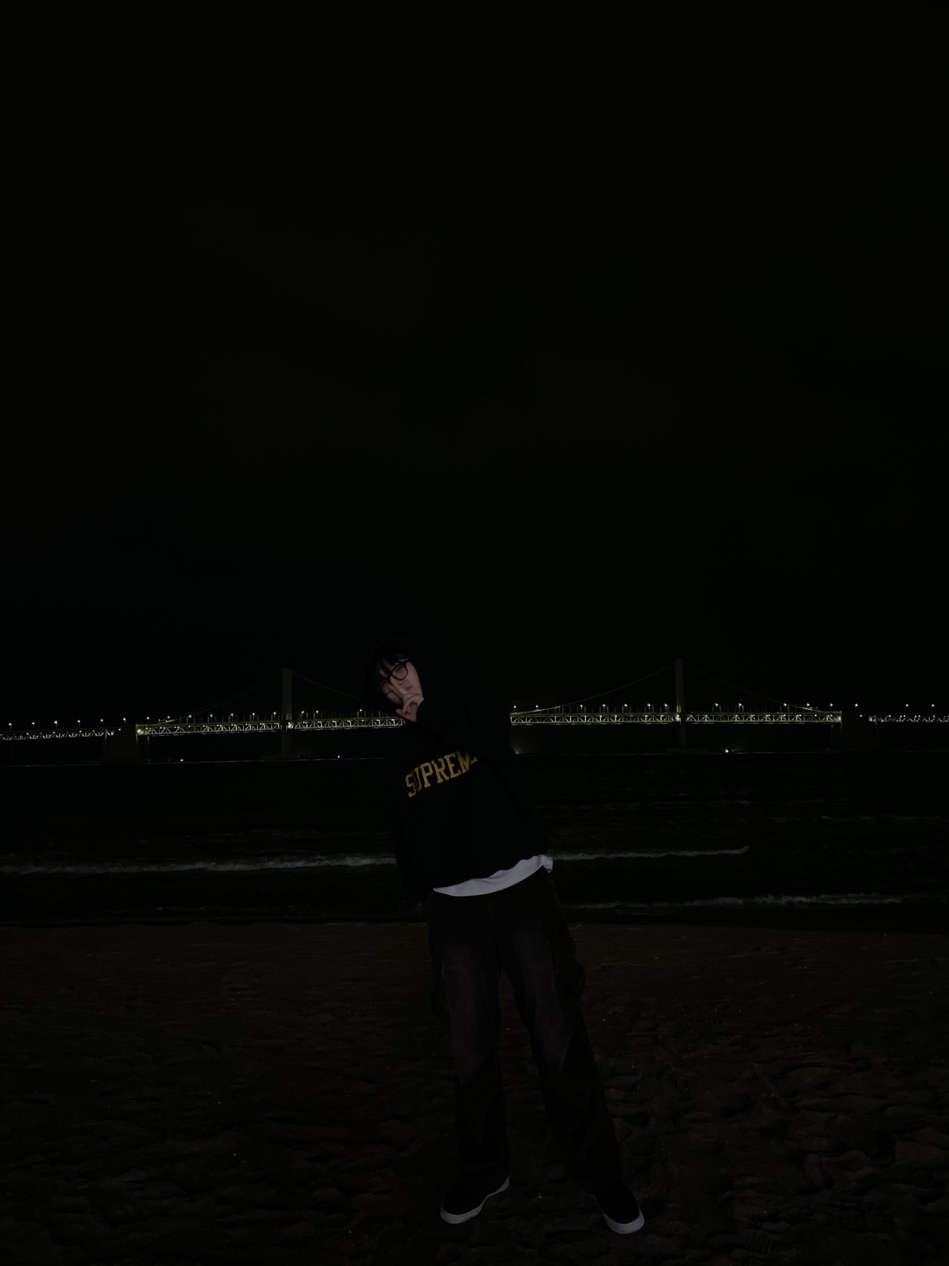 Supreme Varsity Hooded Sweatshirt Black - 23FW 착용 스타일 - 2