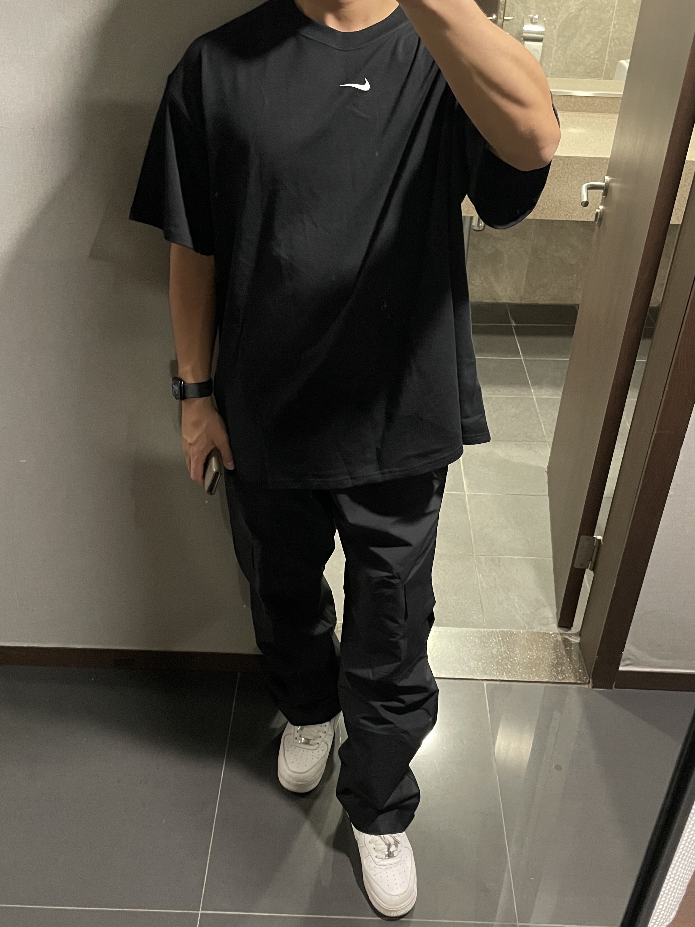 Nike x Drake Nocta 8K Peaks Track Pants Black (FZ3480-010) 착용 스타일 - 1