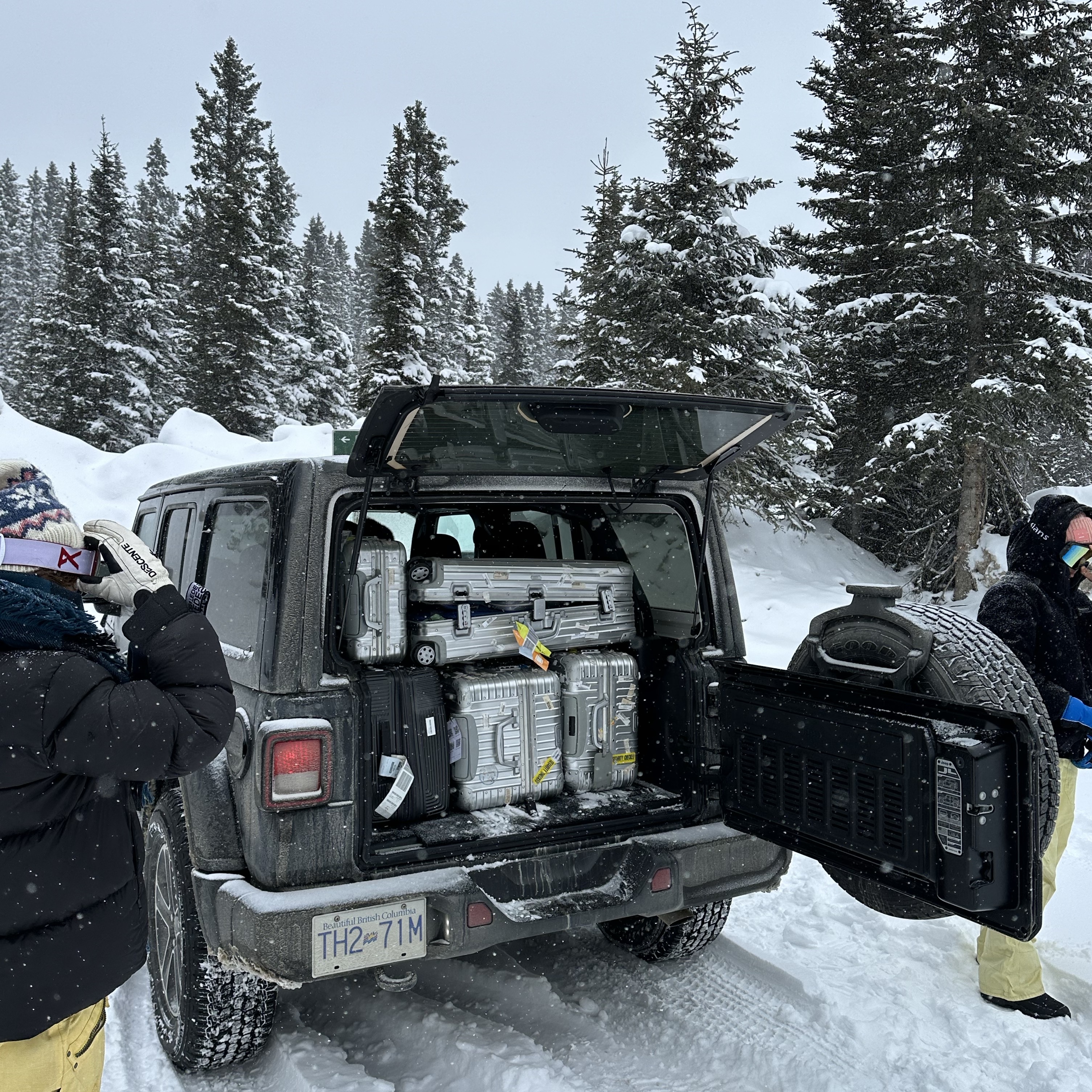Rimowa Original Check-In Large Aluminium Suitcase Silver, Rimowa Original Cabin Aluminium Suitcase Silver 착용 스타일