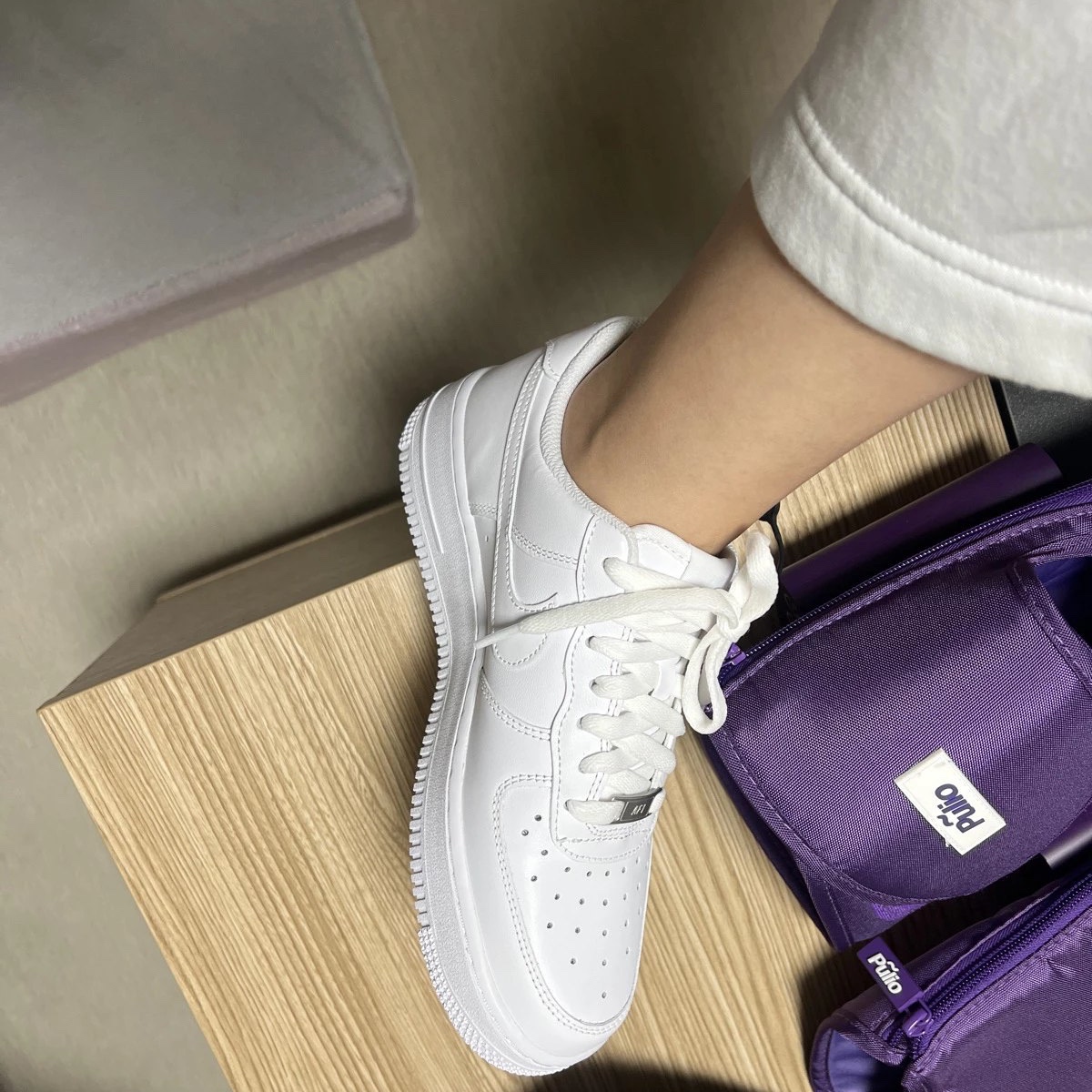 (W) Nike Air Force 1 '07 Low White 착용 스타일 - 2