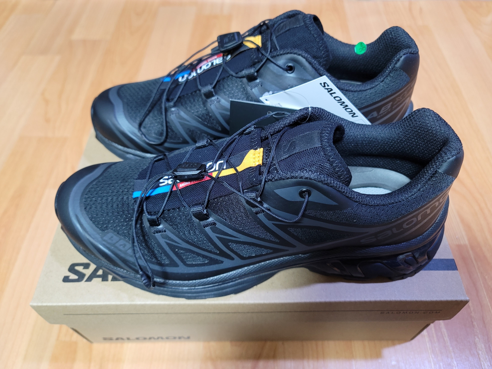Salomon XT-6 ADV Black 착용 스타일 - 2