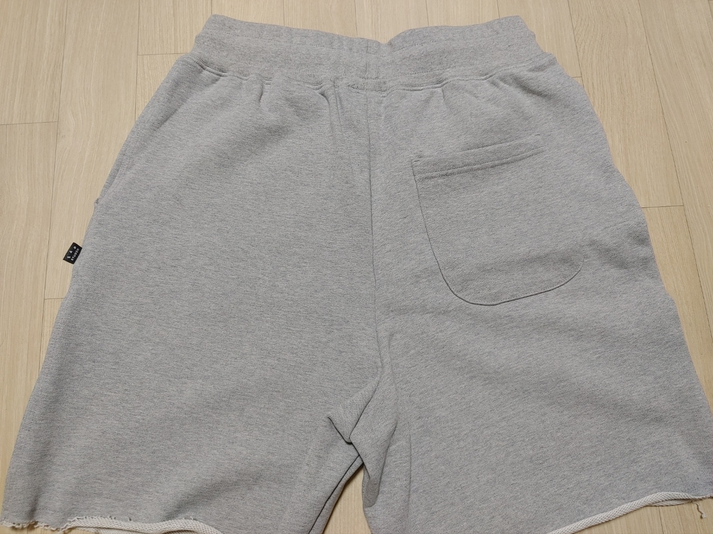 IAB Studio Heavy Sweat Shorts Gray - 23FW 착용 스타일