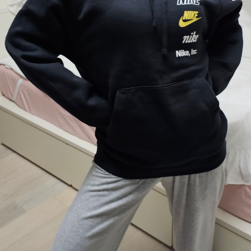 Nike Club Fleece Pullover Hoodie Black - Asia 착용 스타일 - 2