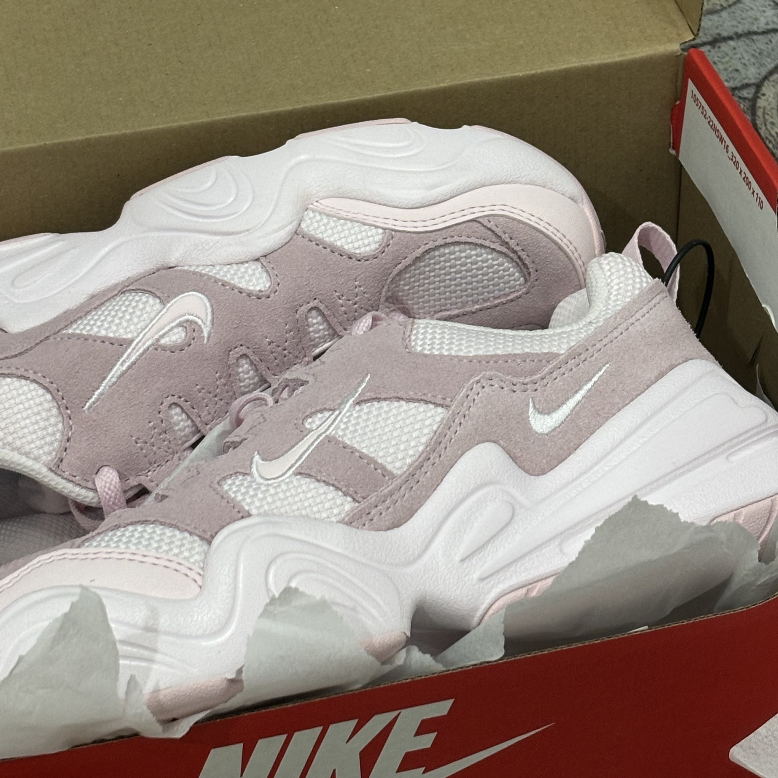 (W) Nike Tech Hera Pearl Pink 착용 스타일