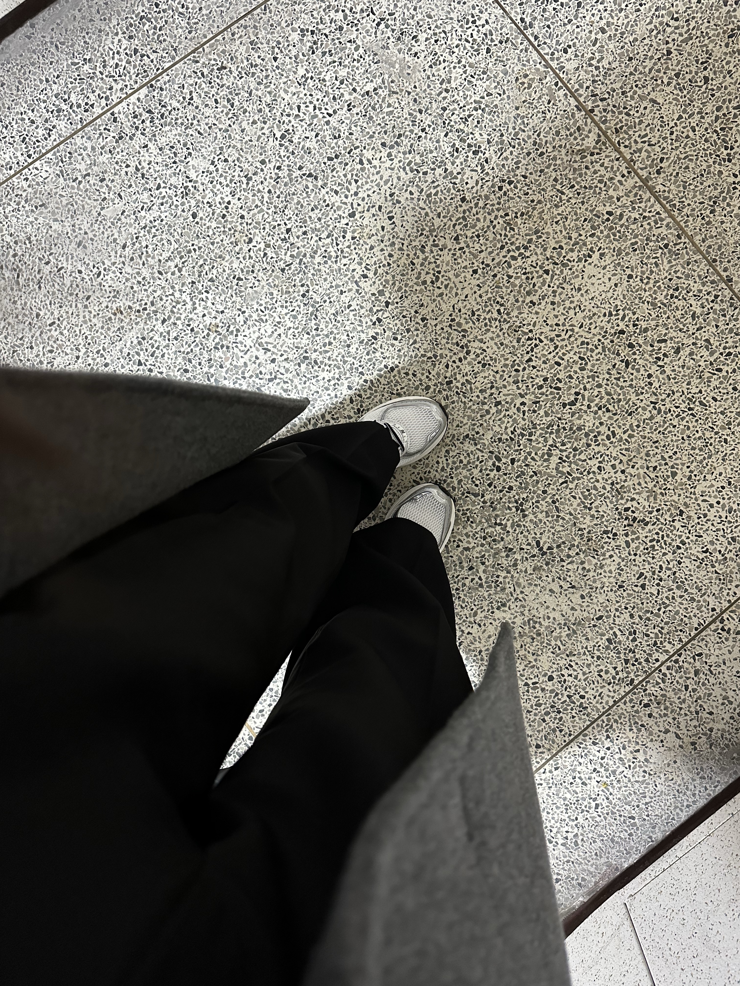 New Balance 860v2 Optic White 착용 스타일 - 2