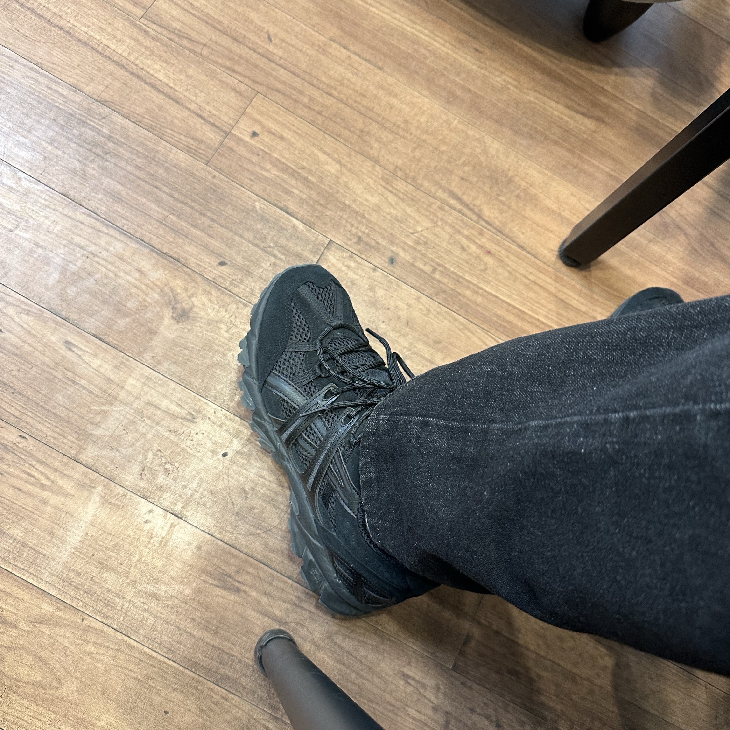 Asics Gel-Sonoma 15-50 Black 착용 스타일 - 1