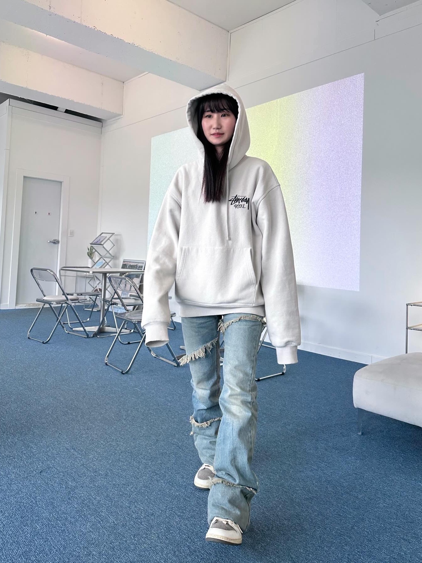 Jordan 1 x Travis Scott Retro Low OG SP Sail and Ridgerock, Stussy Stock Seoul Hood Smoke 2022 착용 스타일 - 3