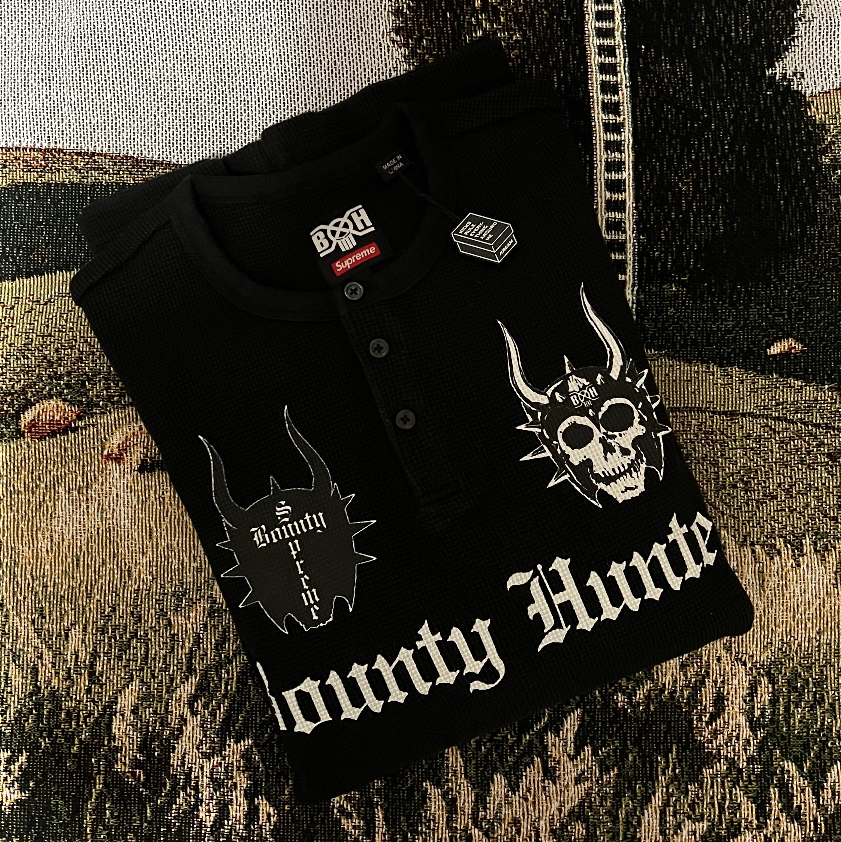 Supreme x Bounty Hunter Thermal Henley L/S Top Black - 23FW 착용 스타일