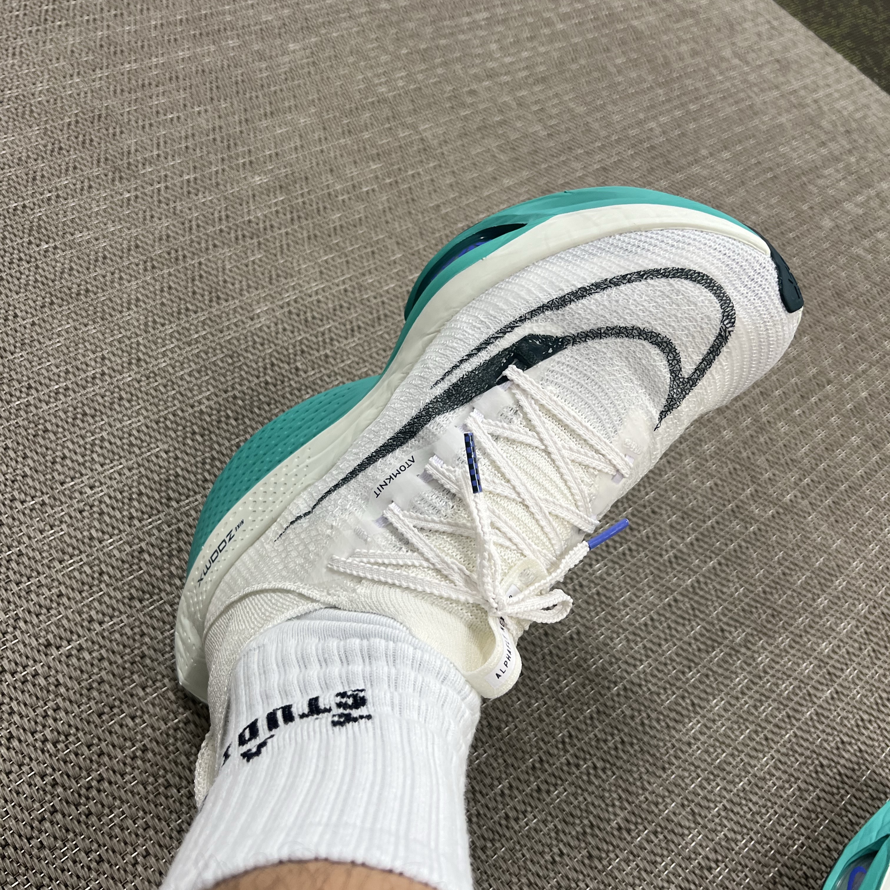 Nike Air Zoom Alphafly Next% 2 White Clear Jade 착용 스타일