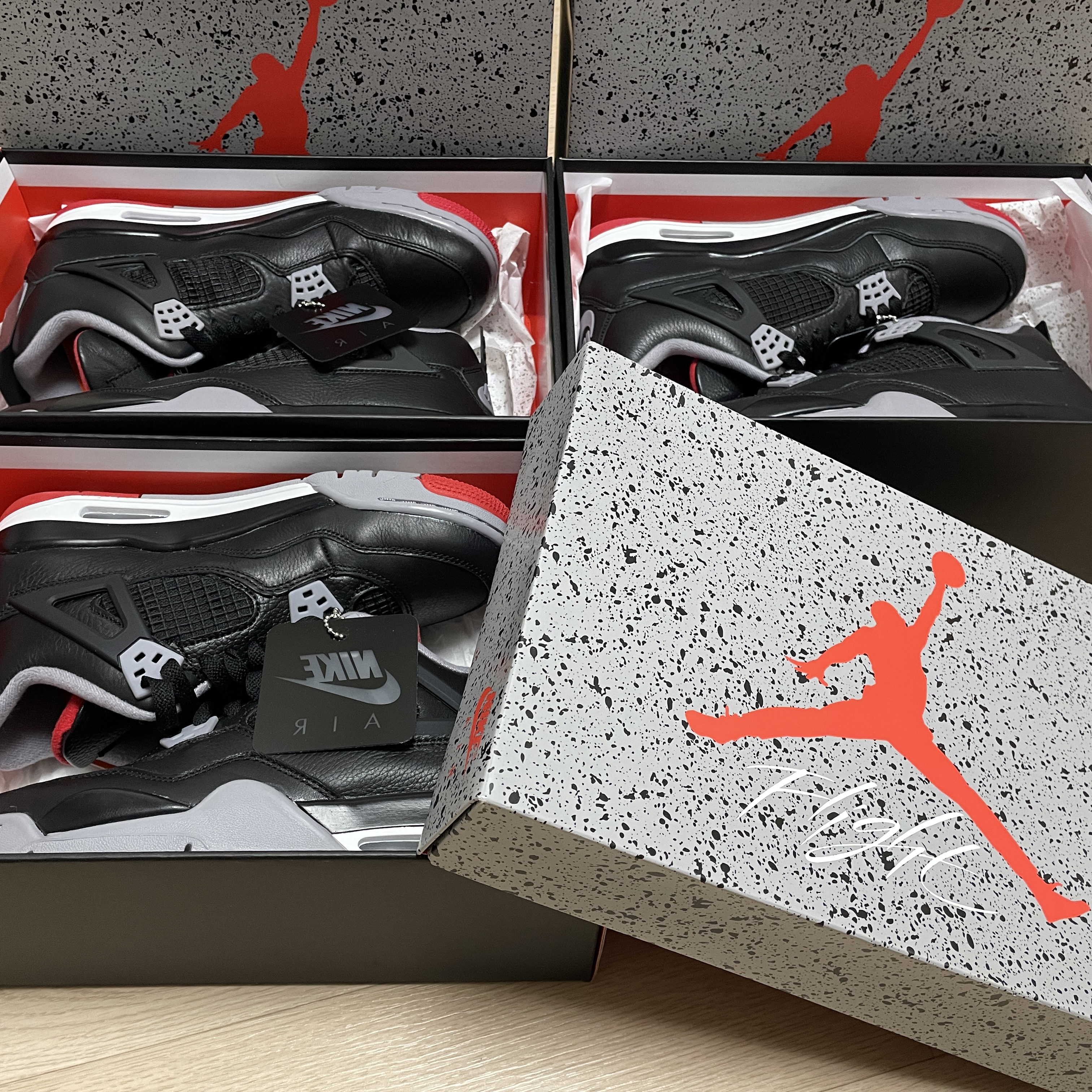 Jordan 4 Retro Bred Reimagined, (GS) Jordan 4 Retro Bred Reimagined 착용 스타일 - 1