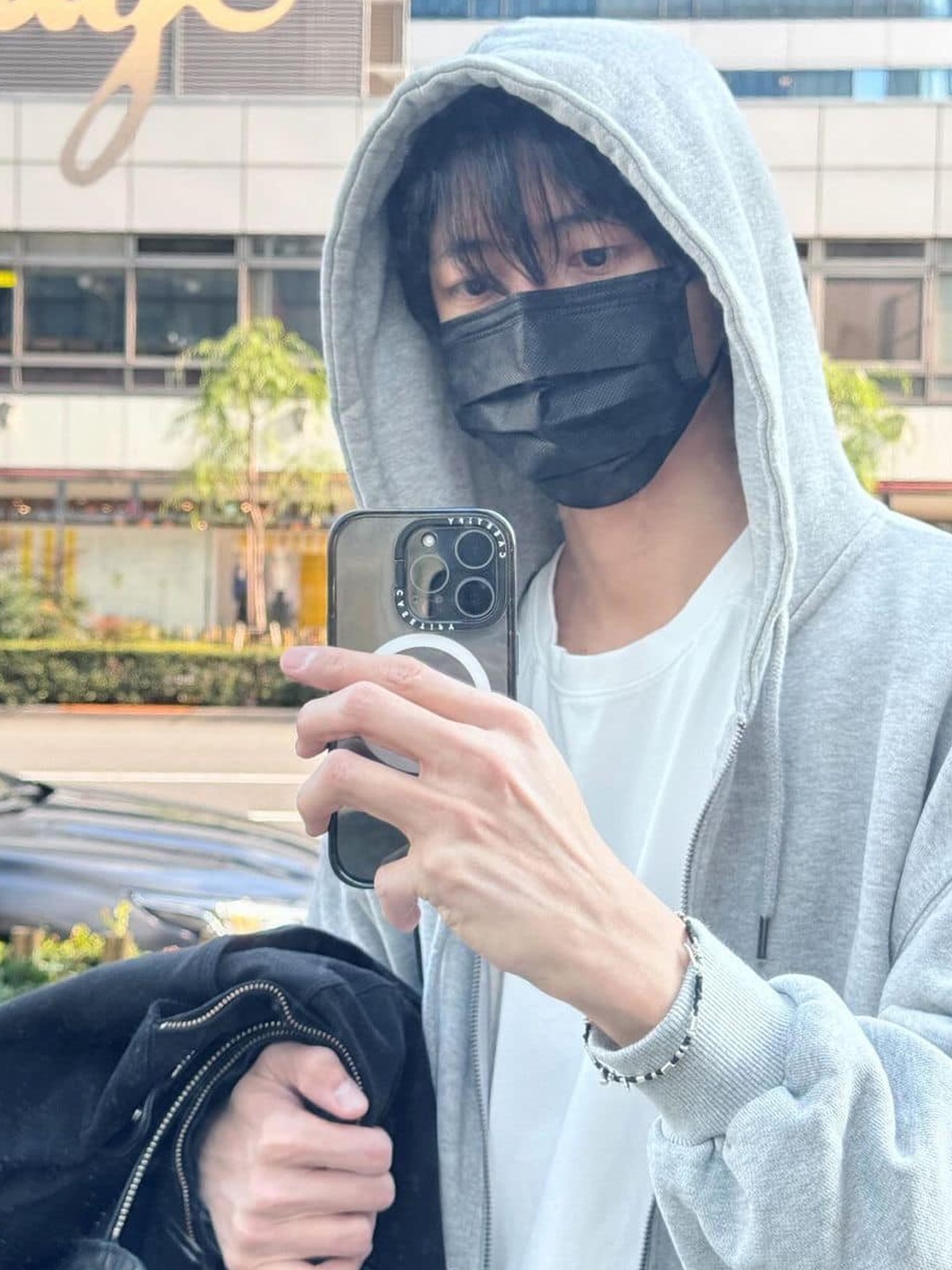 Stussy Basic Stussy Zip Hoodie Ash Heather 2023, IAB Studio x Obey Icon Extra Heavy Zip Hoodie Grey Heather 착용 스타일 - 5