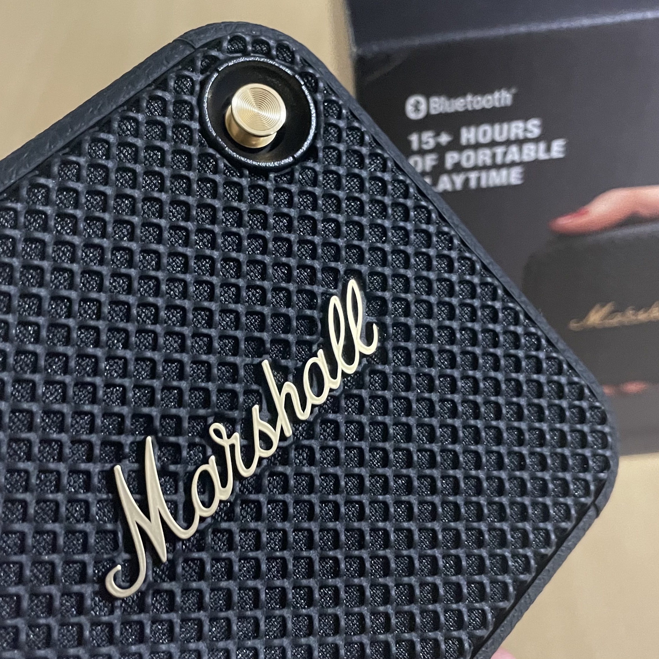 Marshall Willen Black & Brass (Korean Ver.) 착용 스타일
