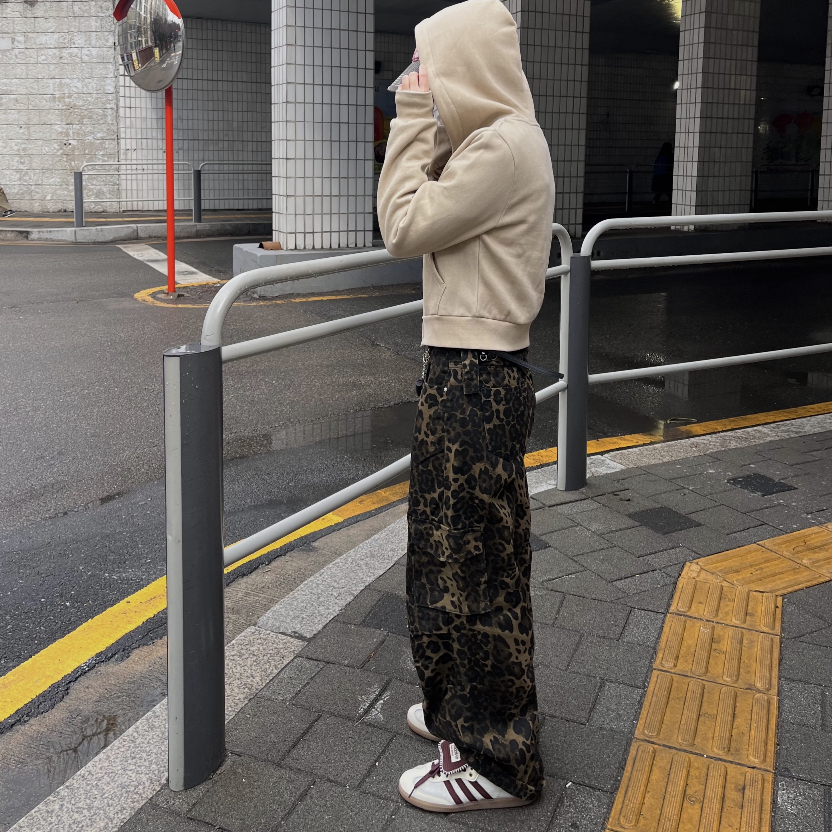 Adidas x Wales Bonner Pony Tonal Samba Cream White Mystery Brown, (W) Bohemian Seoul Slim Double Belt Black 착용 스타일 - 2
