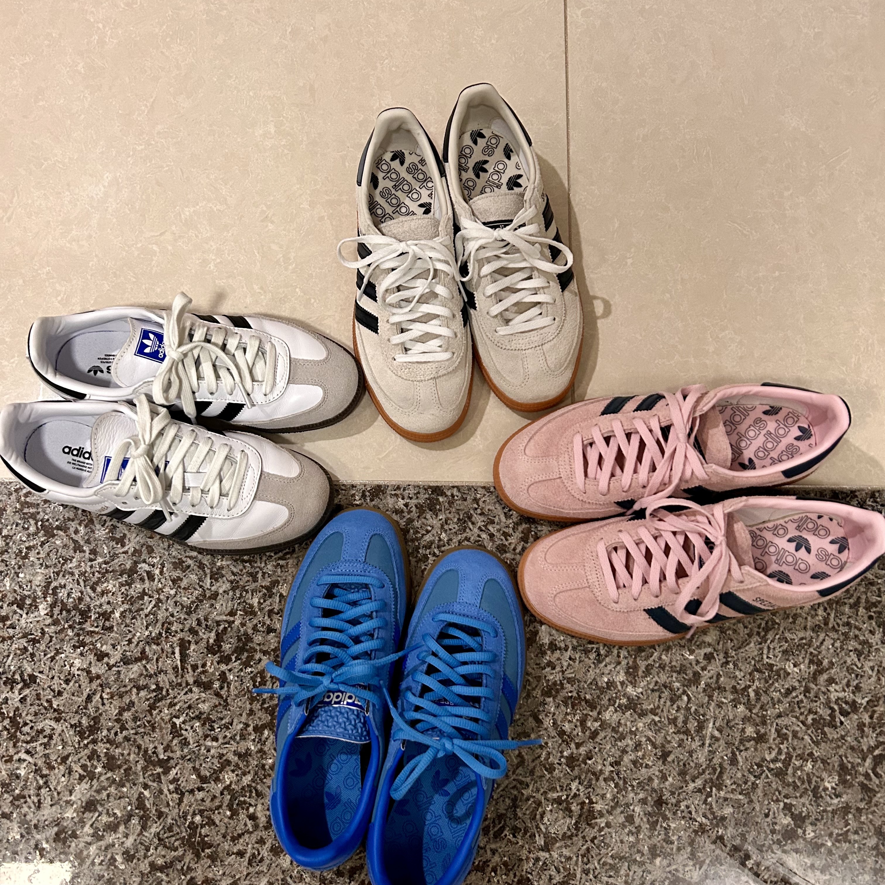 Adidas Spezial Handball Pulse Blue Bright Royal, (W) Adidas Spezial Handball Clear Pink 착용 스타일