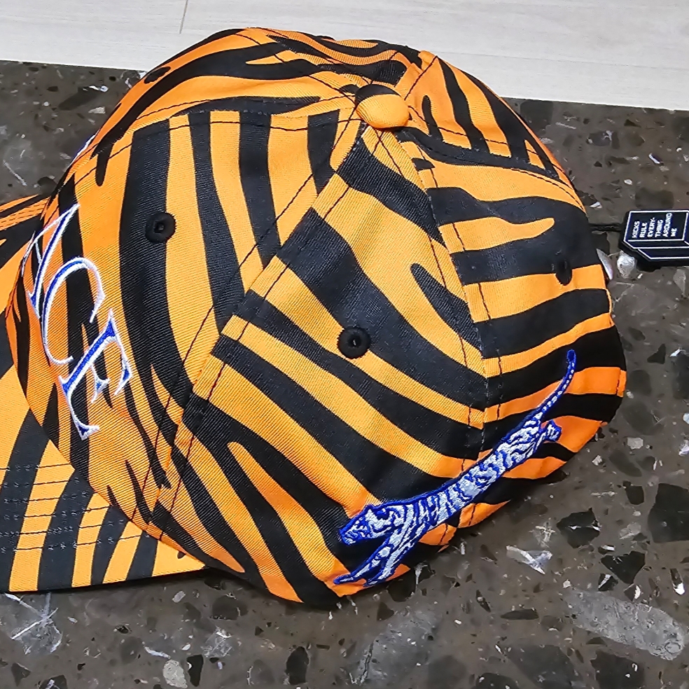 Palace Korea Cap Orange Black - 24SS 착용 스타일 - 2
