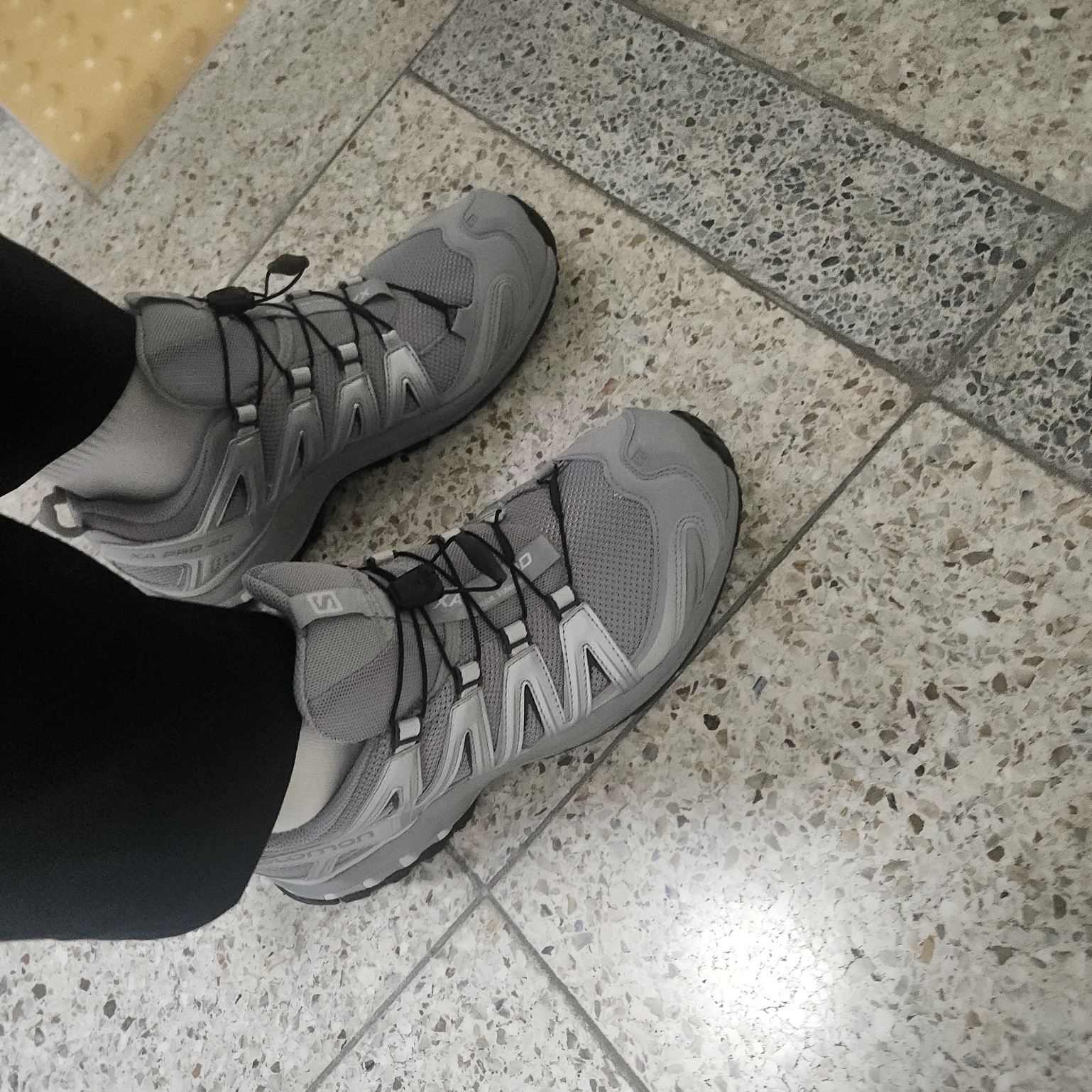 Salomon XA Pro 3D Alloy Silver 착용 스타일 - 3