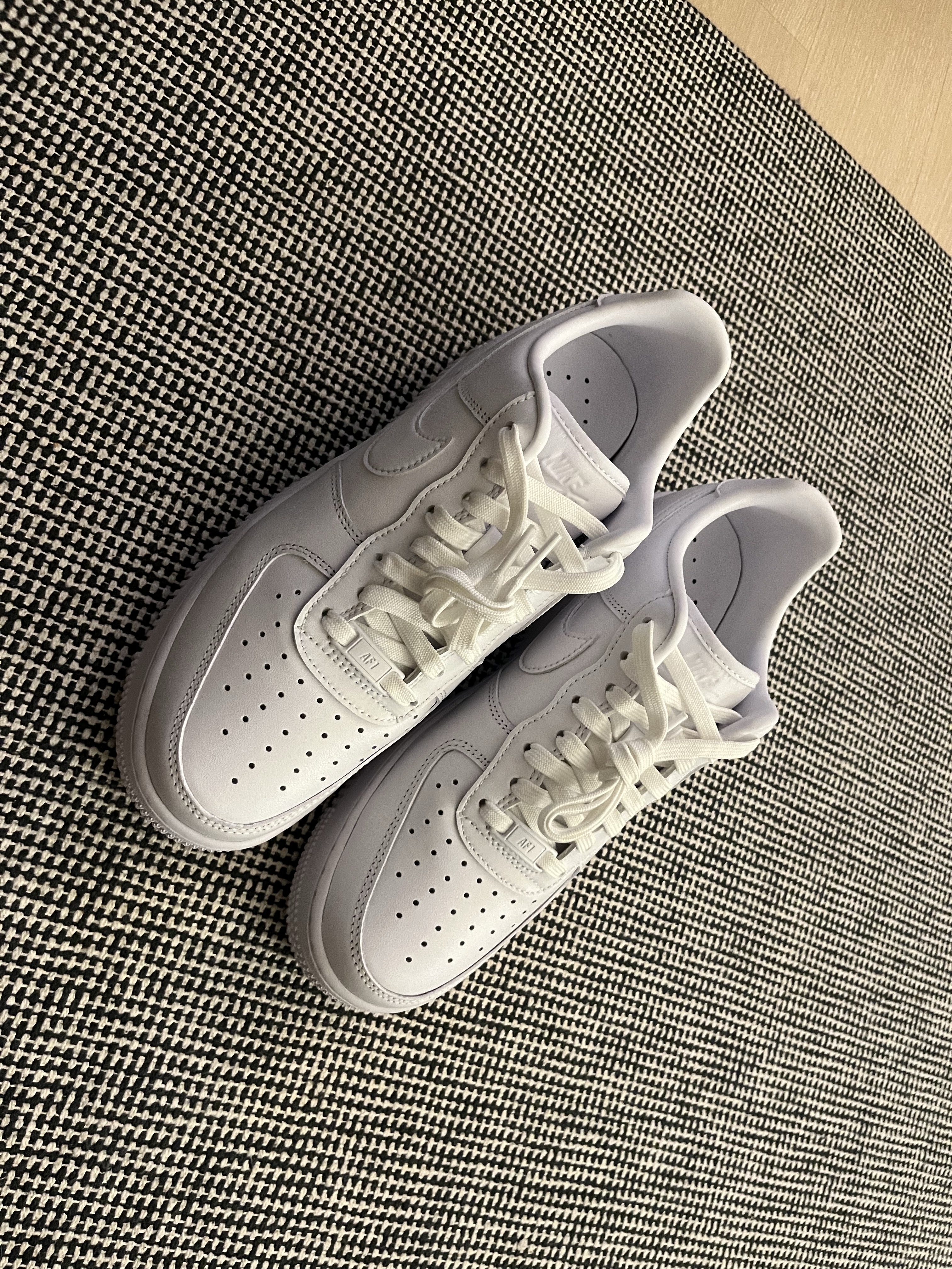 Nike Air Force 1 '07 Fresh White 착용 스타일 - 1