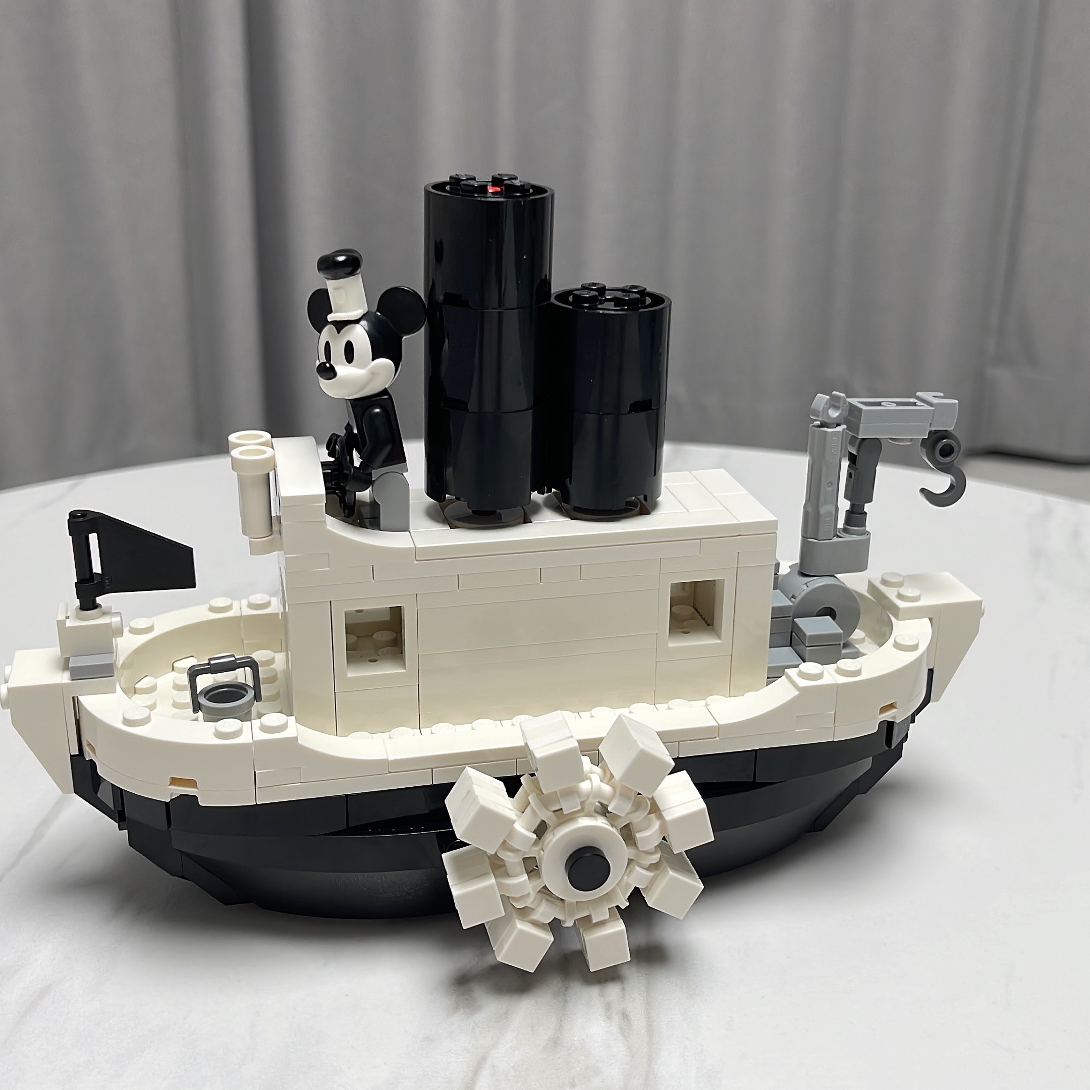 Lego Disney Mini Steamboat Willie 착용 스타일