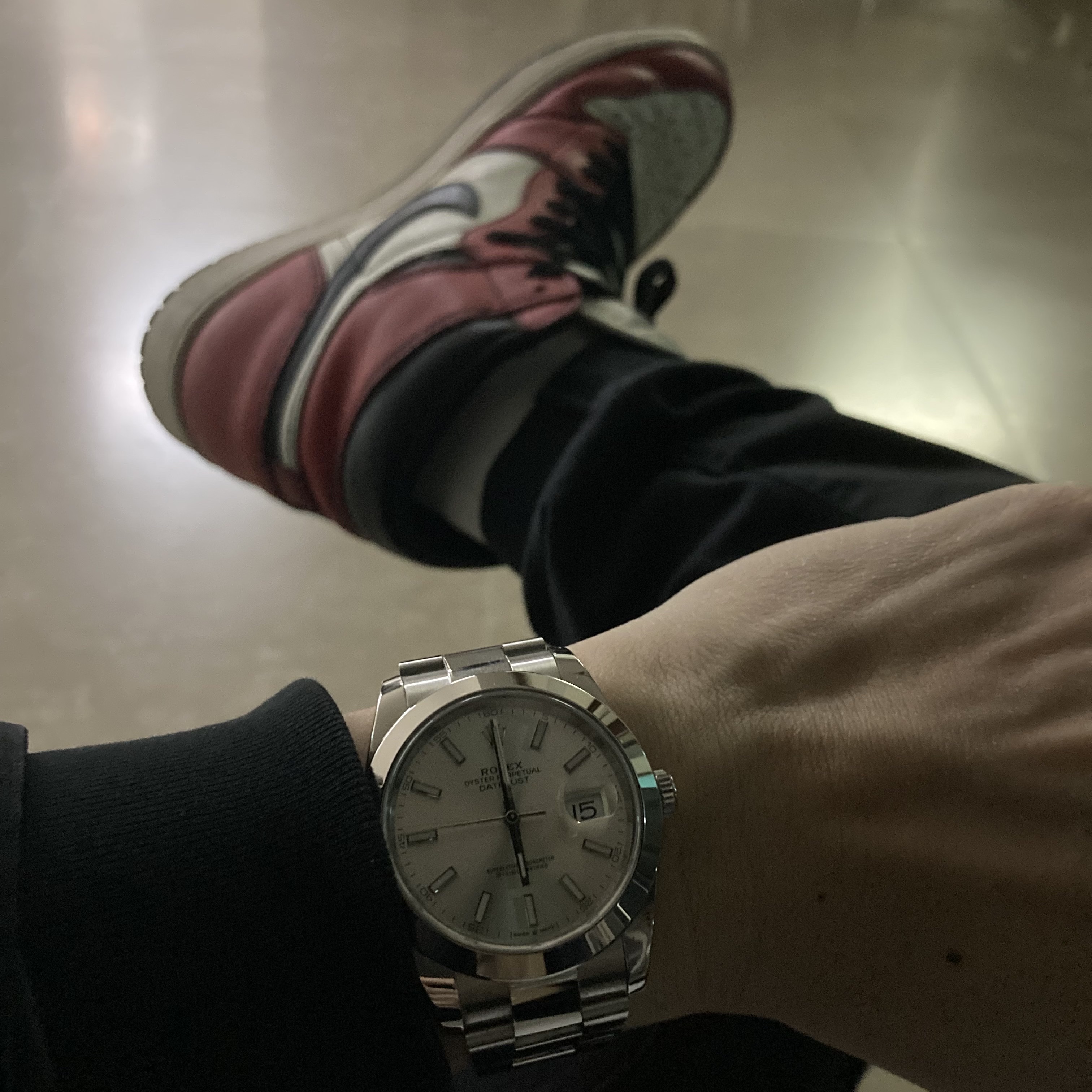 Jordan 1 Retro High OG Defiant SB LA to Chicago, Rolex Datejust 41mm 126300 Silver Oyster 착용 스타일