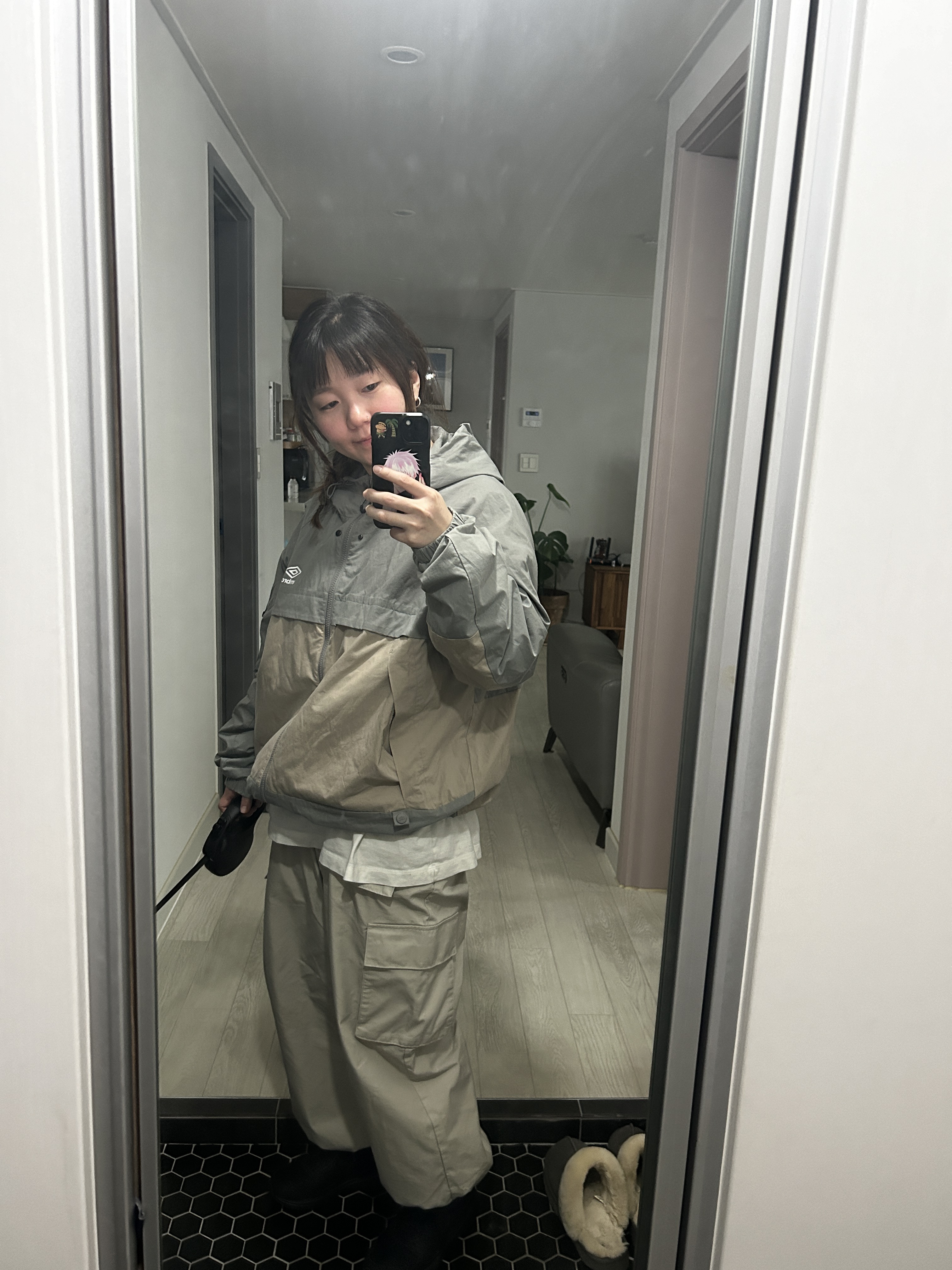 Mizuno Maximizer 26 Black, Dickies Flex Regular Fit Cargo Pants Desert Sand 착용 스타일