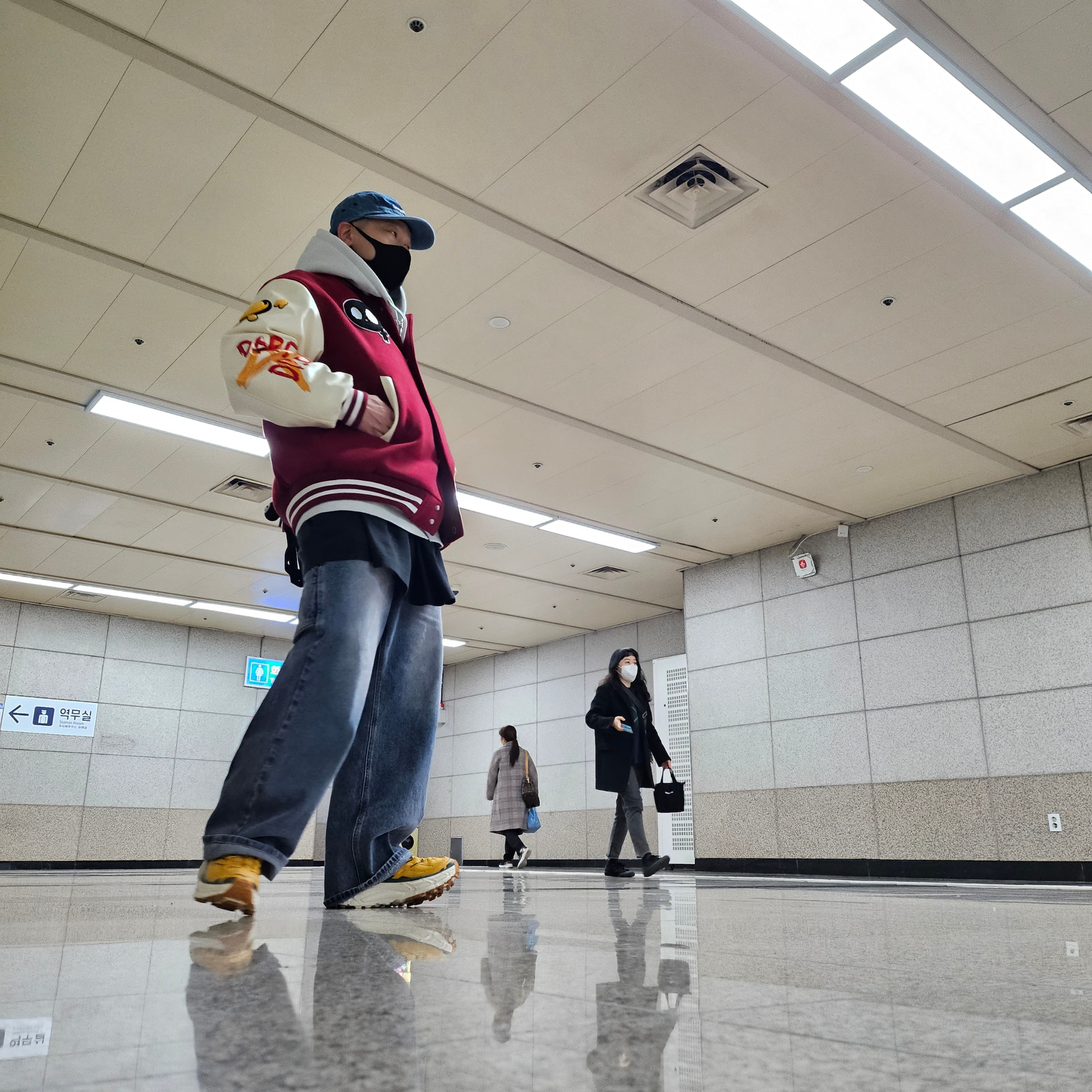 Supreme Washed Chino Twill Camp Cap Denim - 23FW, Stussy Regal Crown Zip Hoodie Fog 착용 스타일 - 1