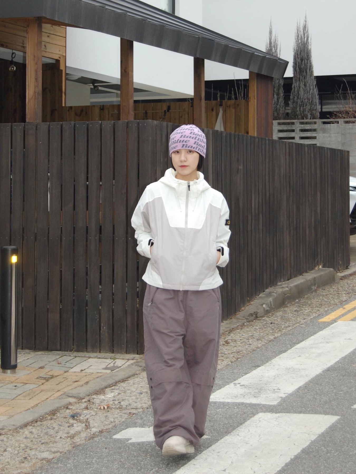 (W) National Geographic Agustin Blocking Jumper Light Beige 착용 스타일 - 1
