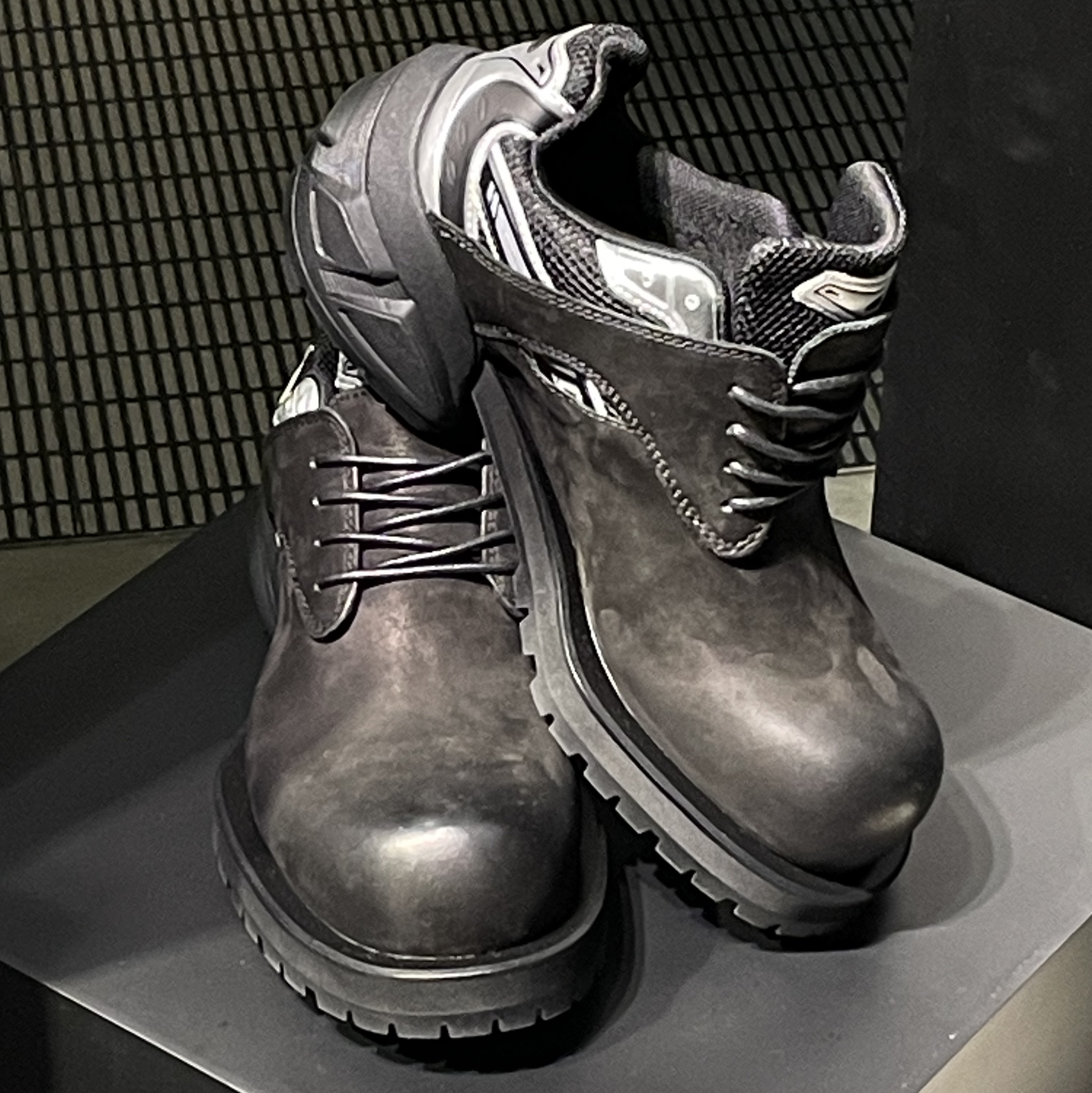 Remagine Hybrid Derby Shoes Starting Bigger Black White Silver 착용 스타일