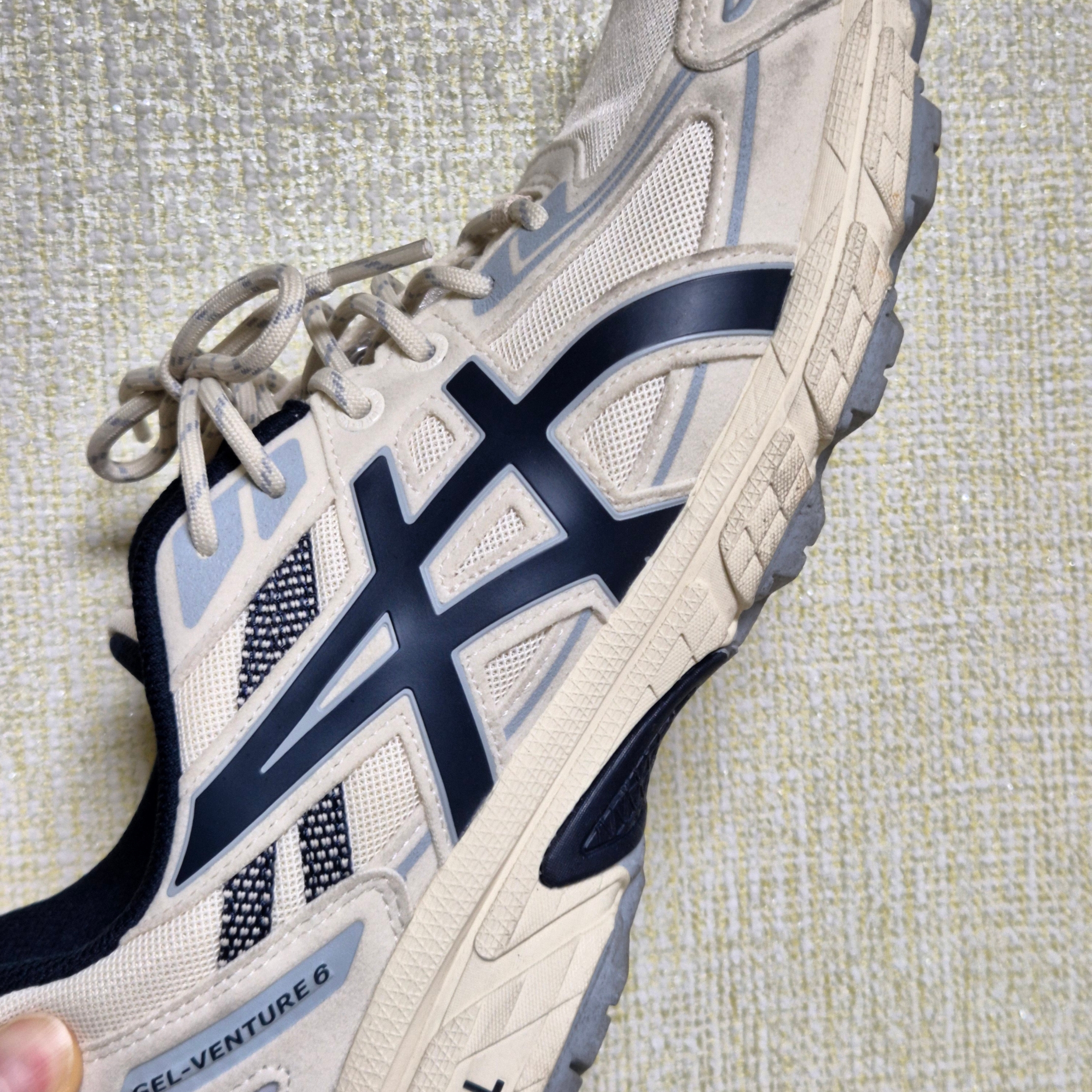 Asics Gel-Venture 6 SPS Birch French Blue 착용 스타일