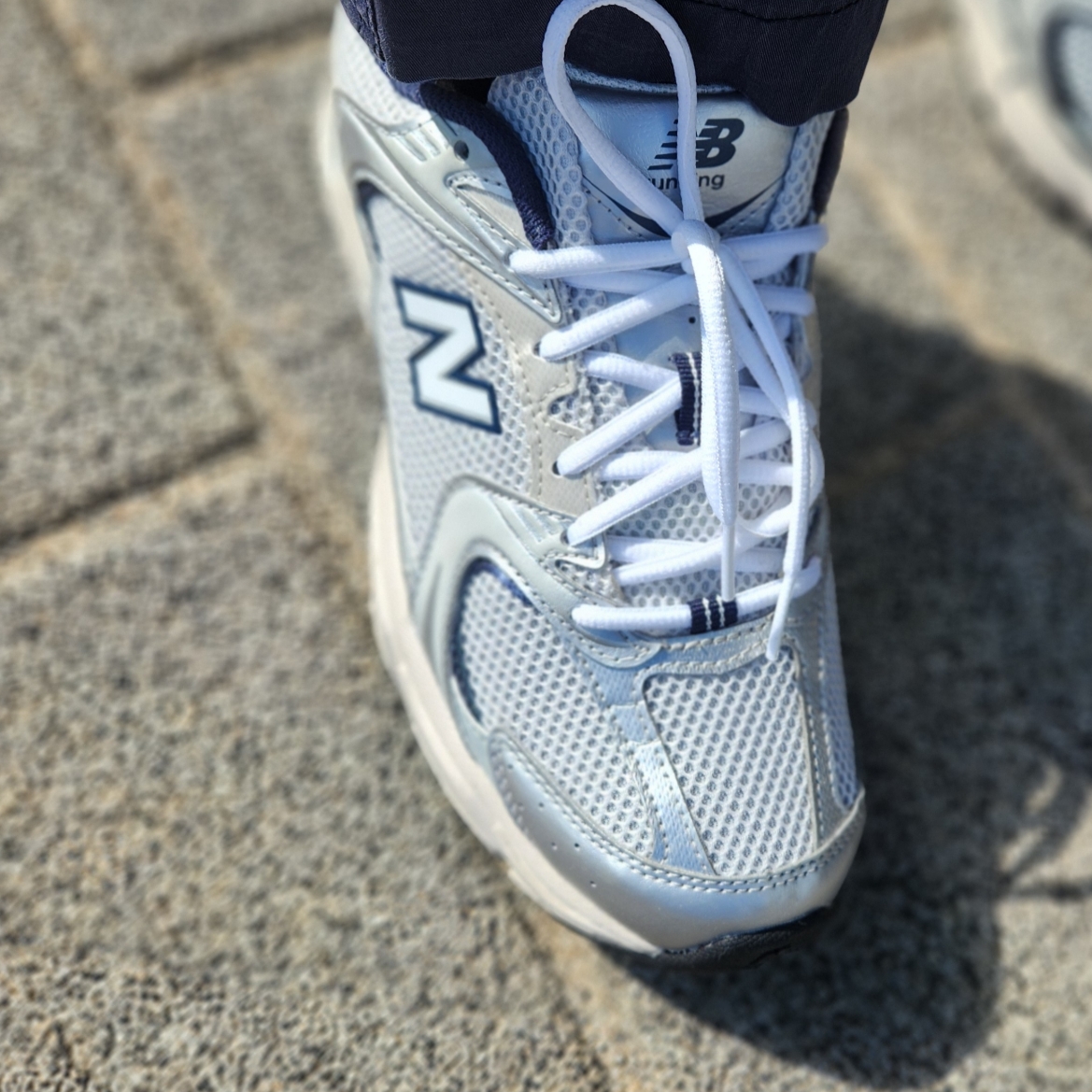 New Balance 530 Steel Grey 착용 스타일