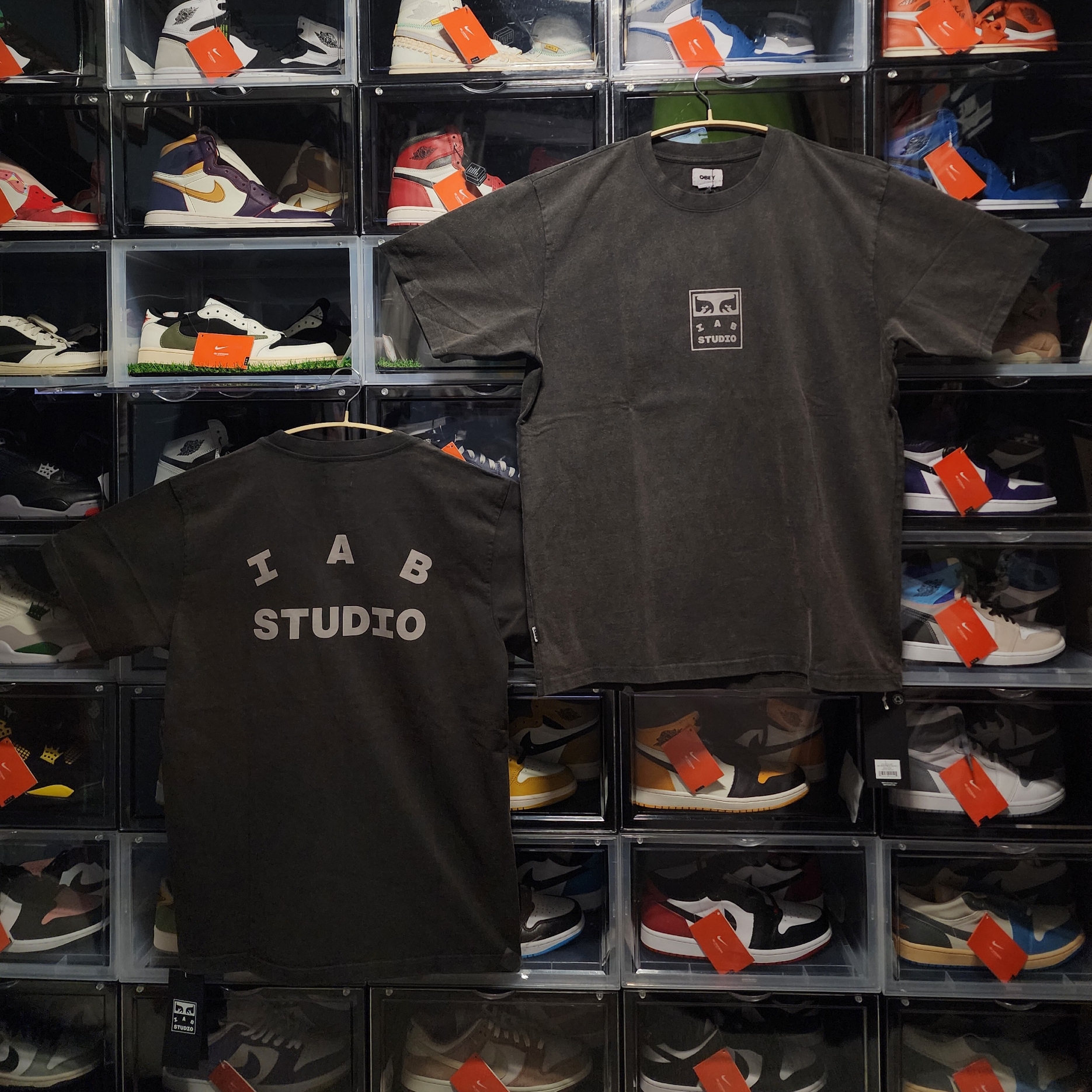 IAB Studio x Obey Icon Heavyweight Box T-Shirt Digital Black 착용 스타일