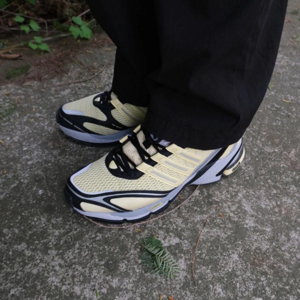 Adidas Supernova Cushion 7 Almost Yellow 착용 스타일