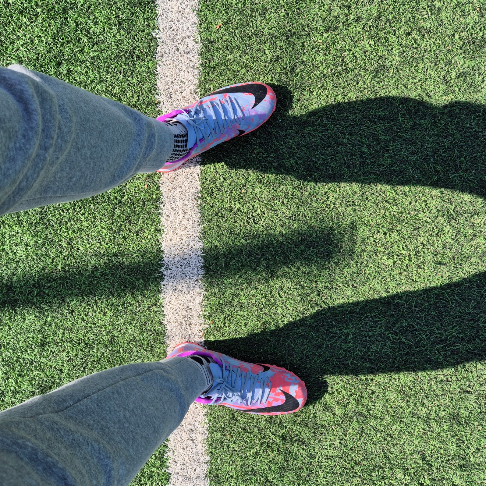 Nike Zoom Mercurial Dream Speed Vapor 15 Academy TF Cobalt Bliss Fuchsia Dream 착용 스타일