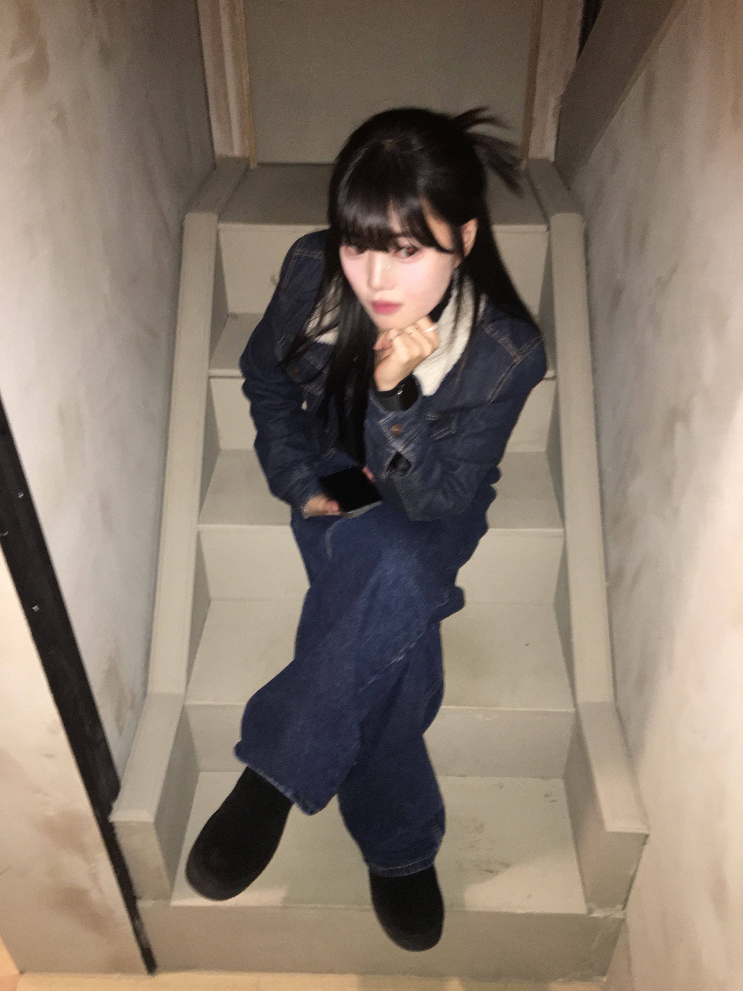 Cosymosy Ugly Bird Keyring Rainbow, (W) UGG Classic Mini Platform Boots Black 착용 스타일 - 5