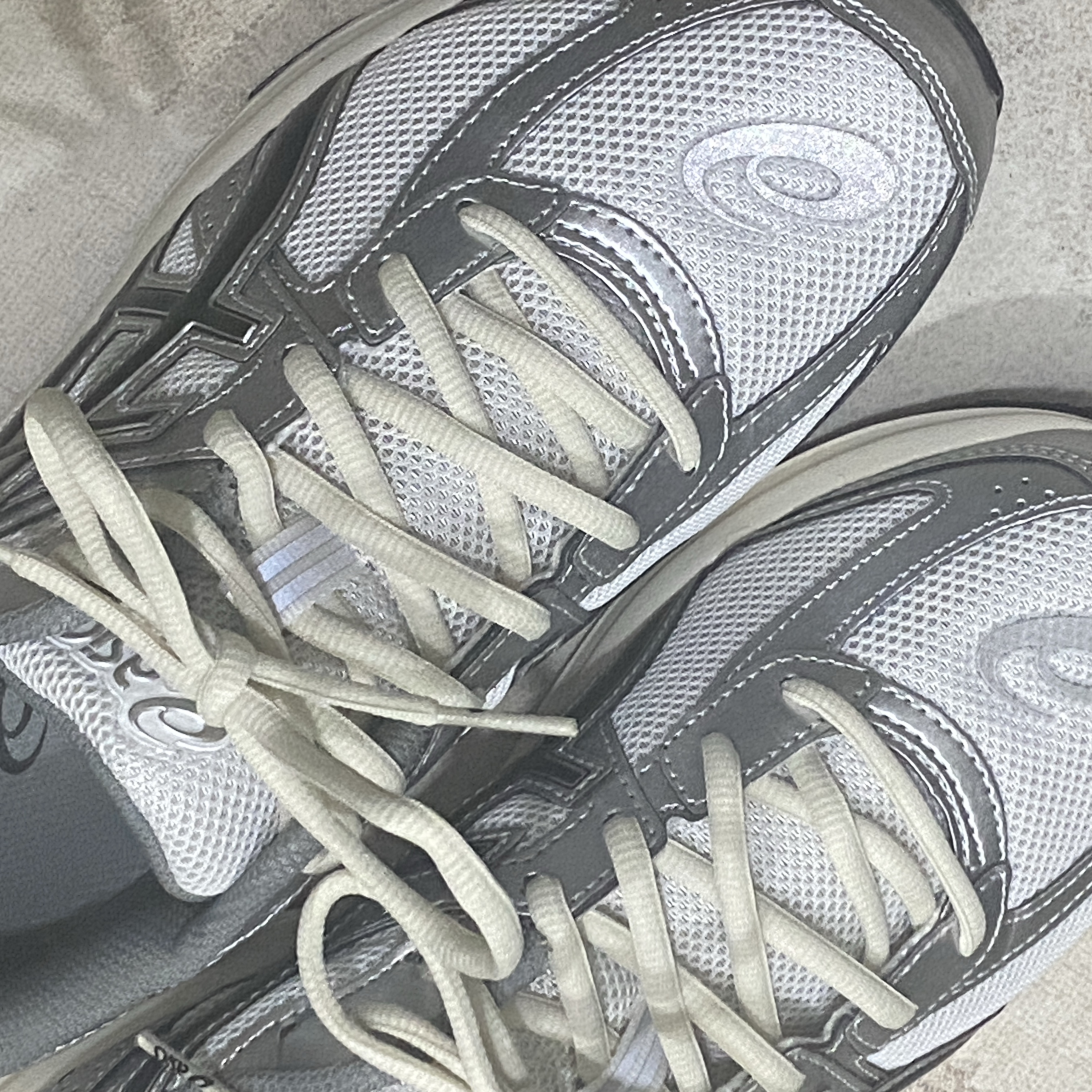 Asics Jog 100 S White Black - 2E Wide 착용 스타일