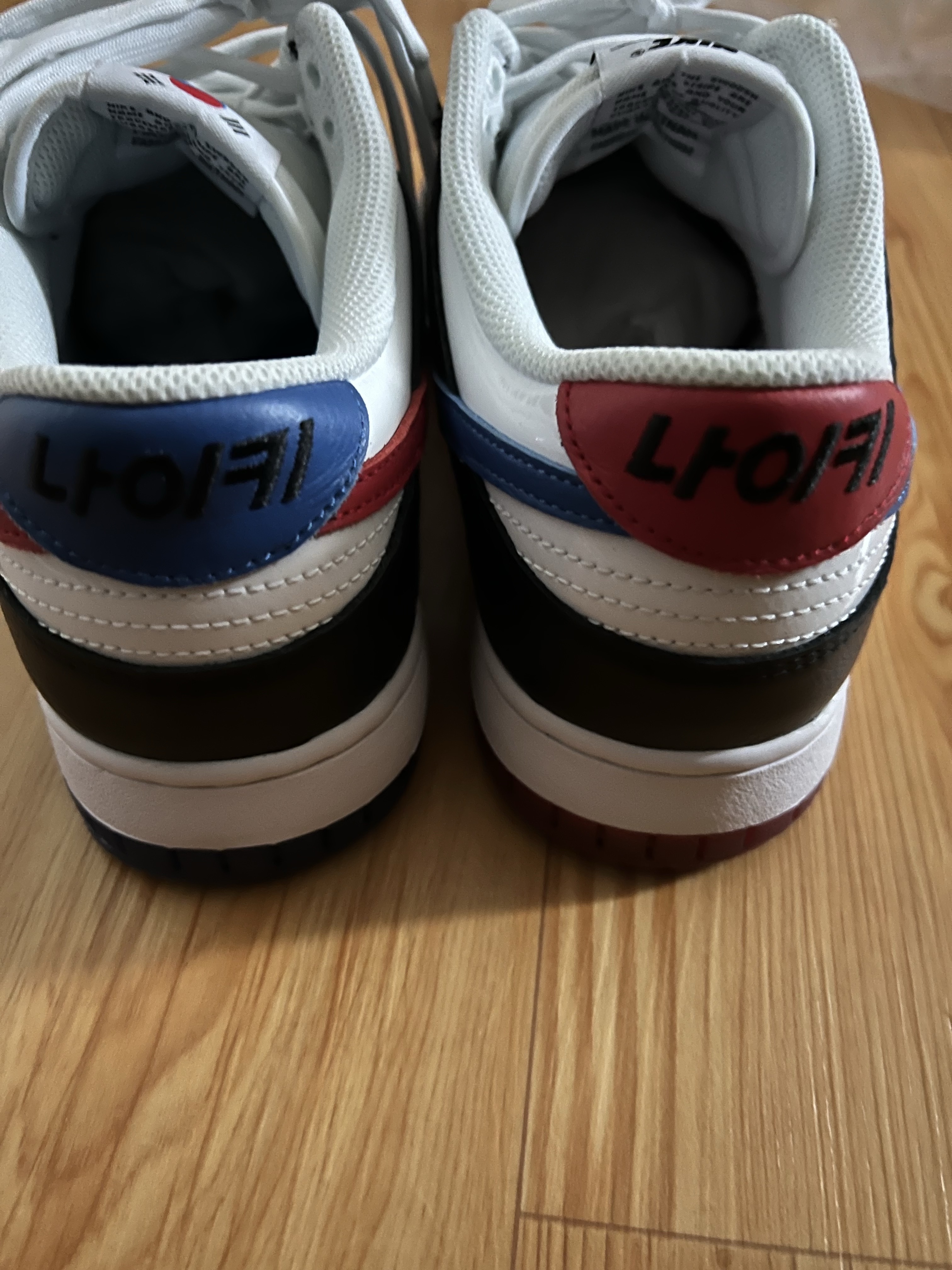 Nike Dunk Low SE Seoul 착용 스타일 - 2