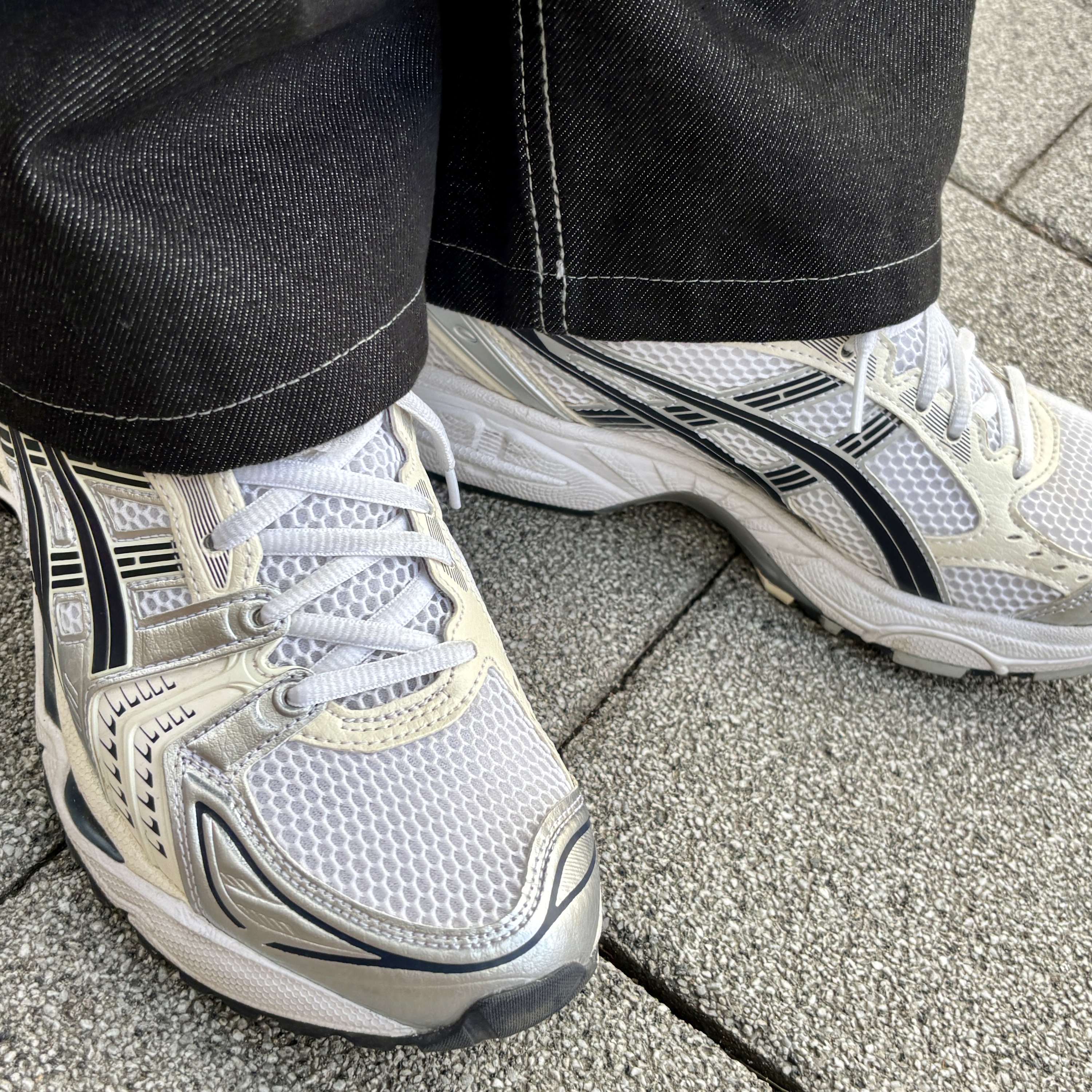 (W) Asics Gel-Kayano 14 White Midnight 착용 스타일 - 3