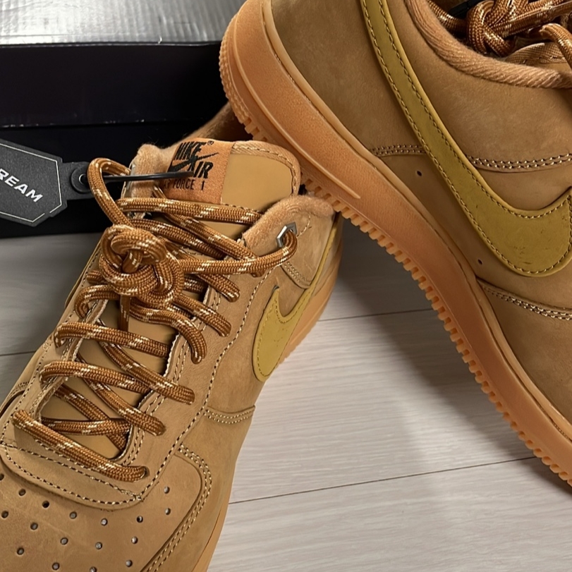 Nike Air Force 1 '07 WB Flax 착용 스타일