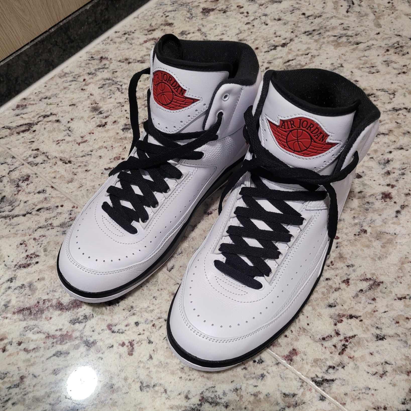Jordan 2 Retro OG Chicago 착용 스타일