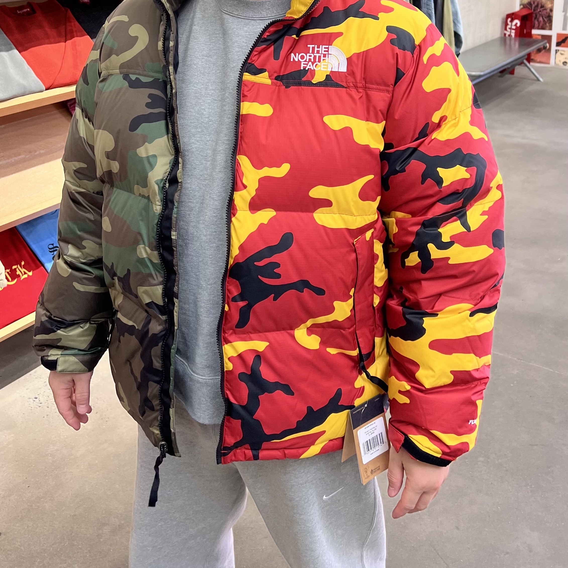 Supreme x The North Face Split Nuptse Jacket Tan - 24SS, Supreme x The North Face Split Nuptse Jacket Camo - 24SS 착용 스타일 - 4
