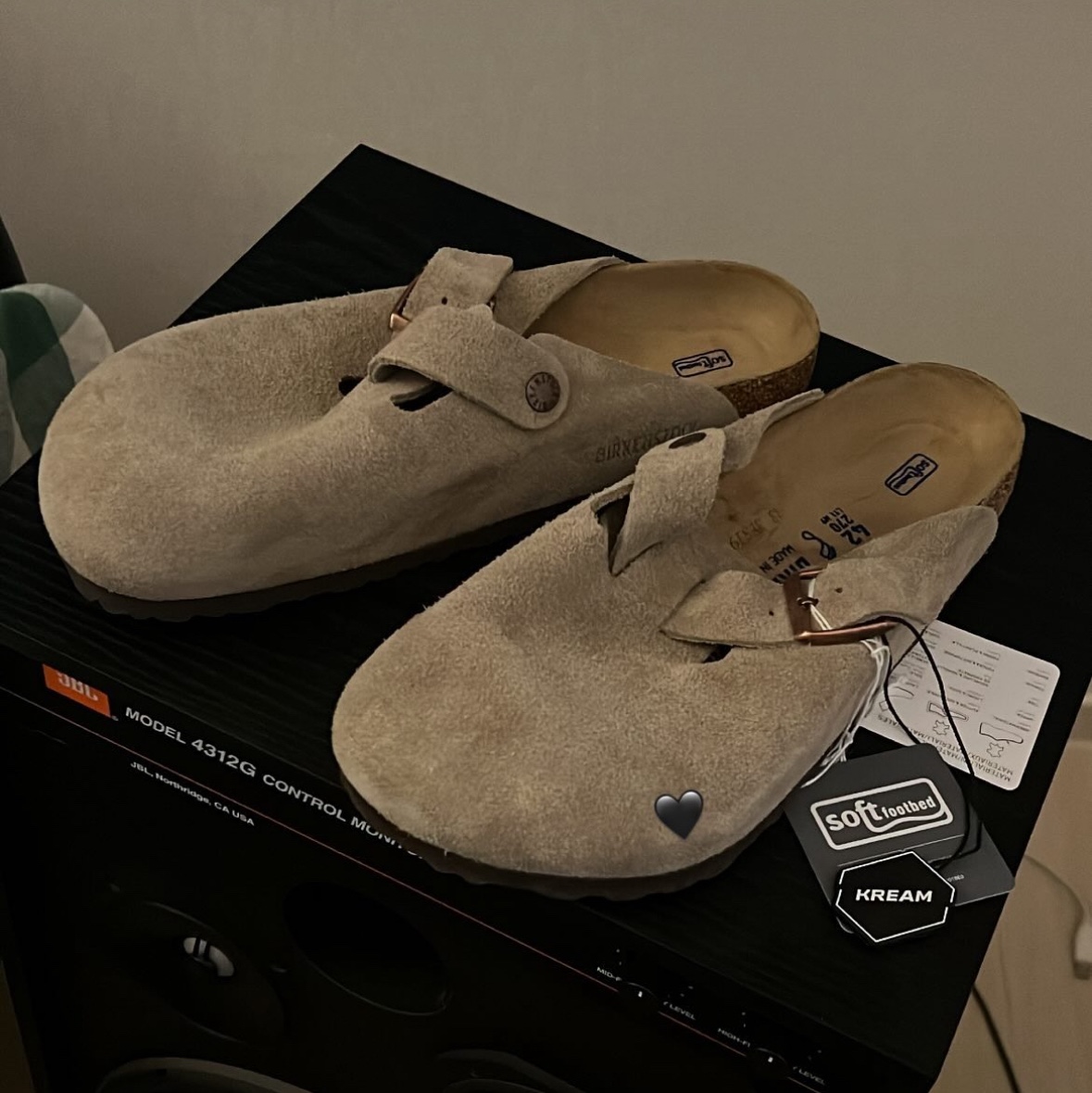 Birkenstock Boston Soft Footbed Taupe - Regular 착용 스타일