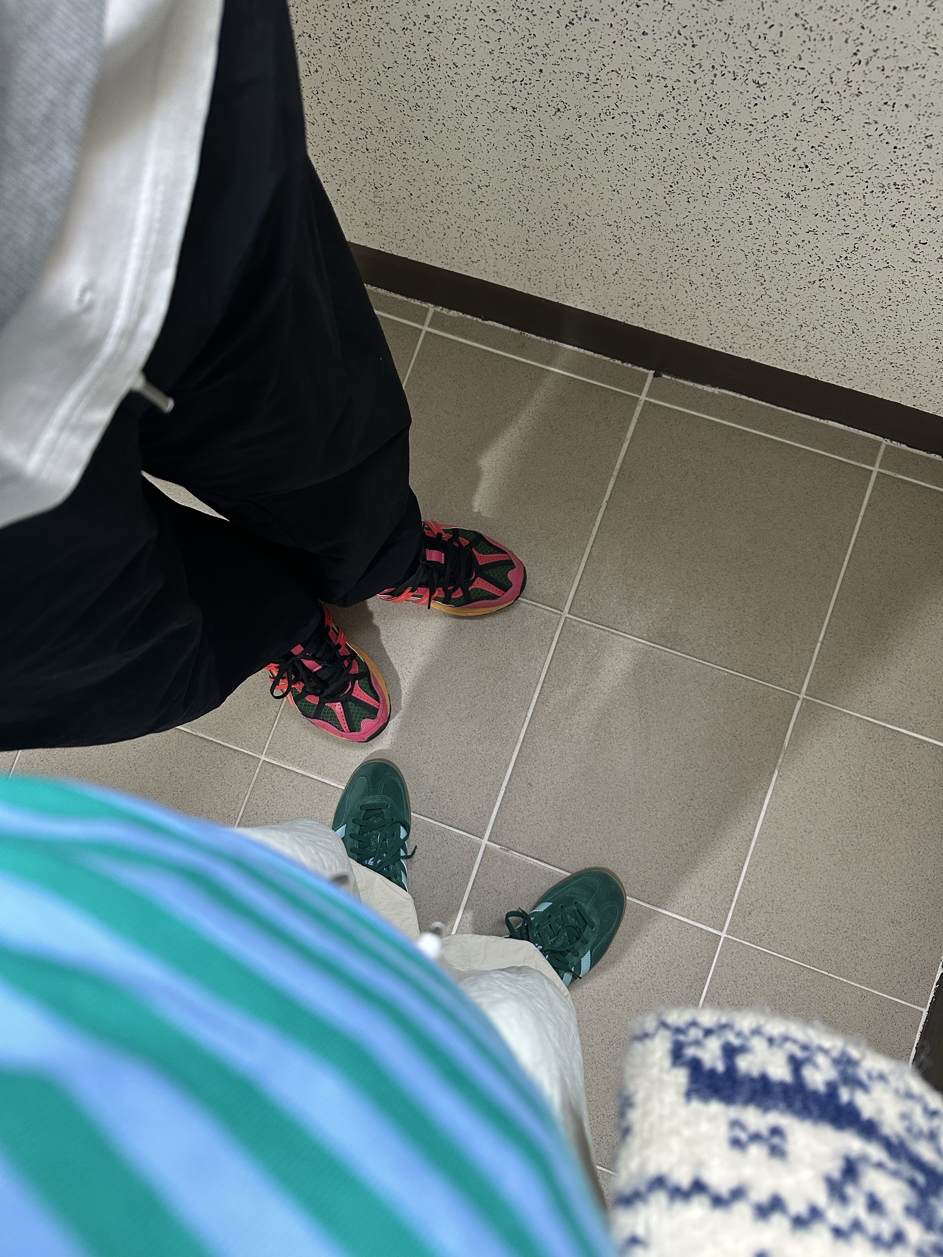 Asics x Andersson Bell Gel-Sonoma 15-50 Bright Rose Evergreen 착용 스타일 - 3
