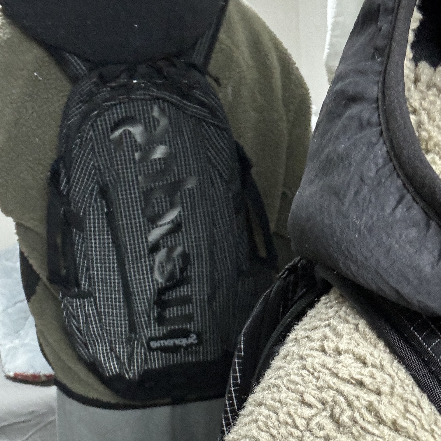 Supreme Backpack Black - 24SS 착용 스타일 - 3