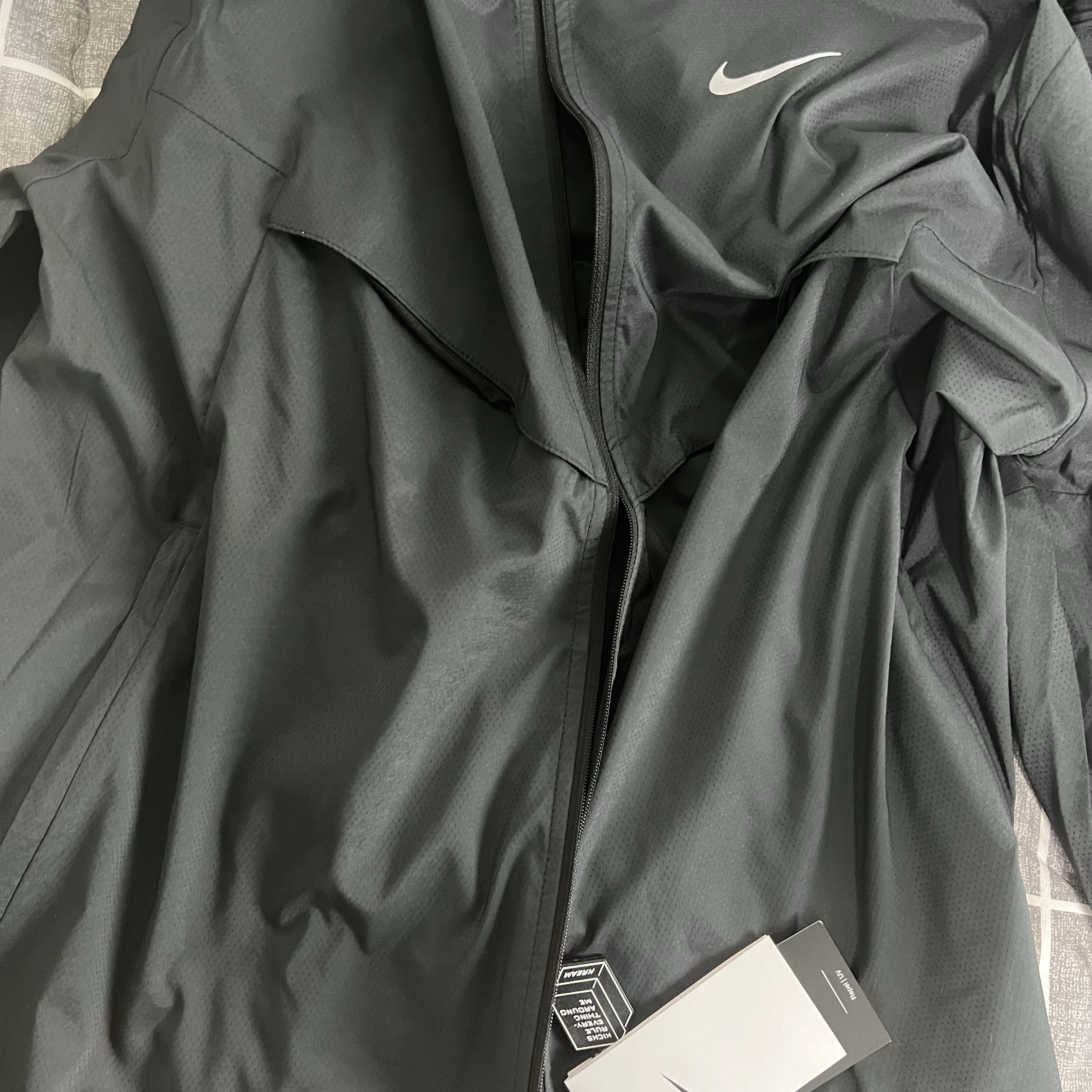 Nike Windrunner Running Jacket Black - Asia 착용 스타일