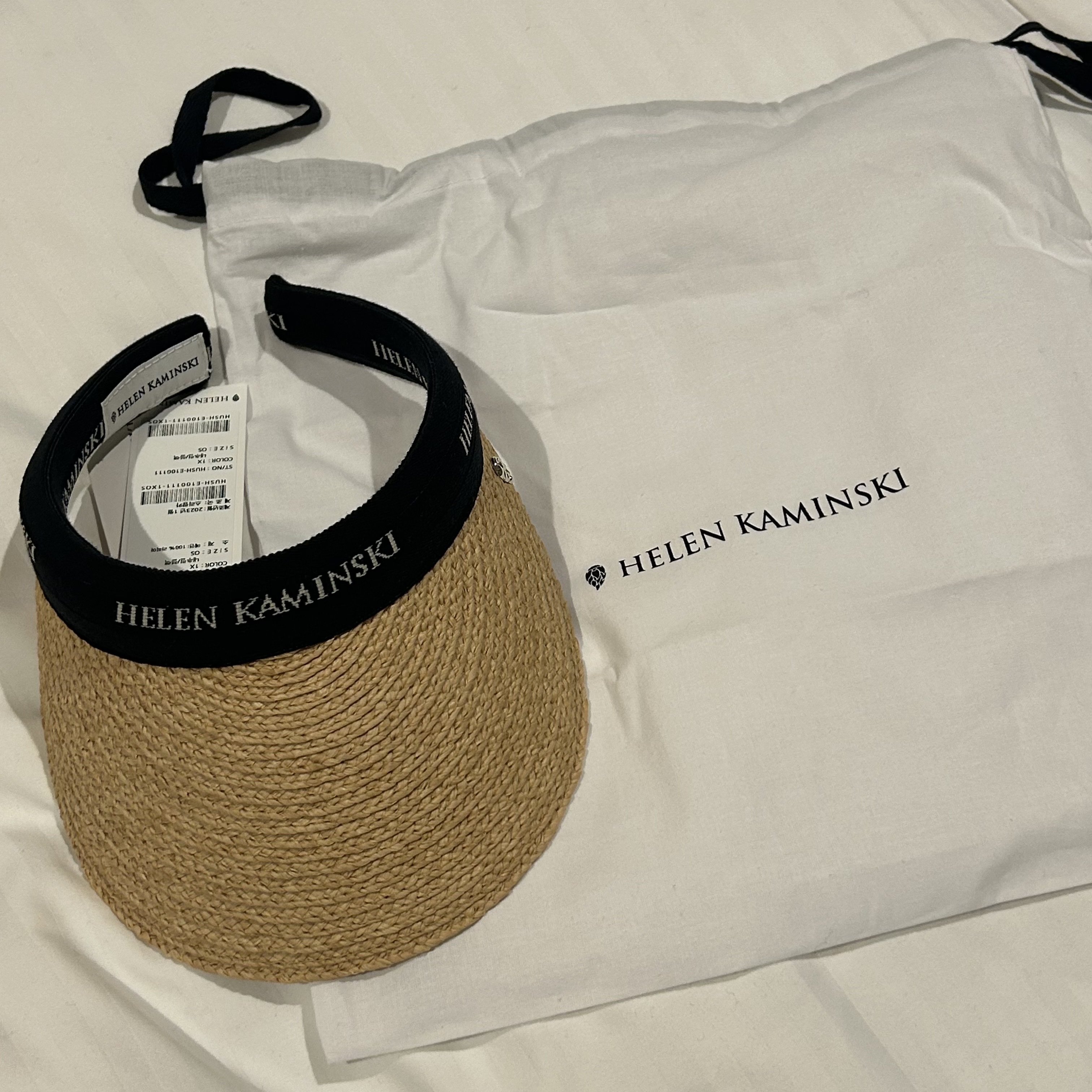 (W) Helen Kaminski Bianca Natural Black Logo 착용 스타일