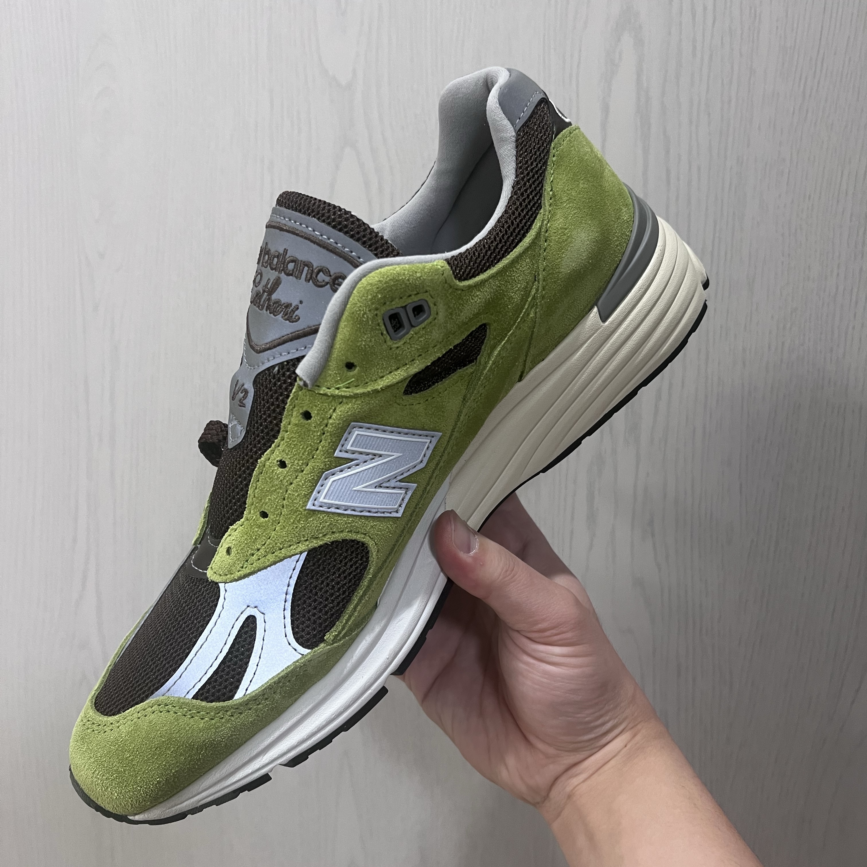 New Balance × Danielle Cathari 991v2 Matcha Chocolate Brown 착용 스타일