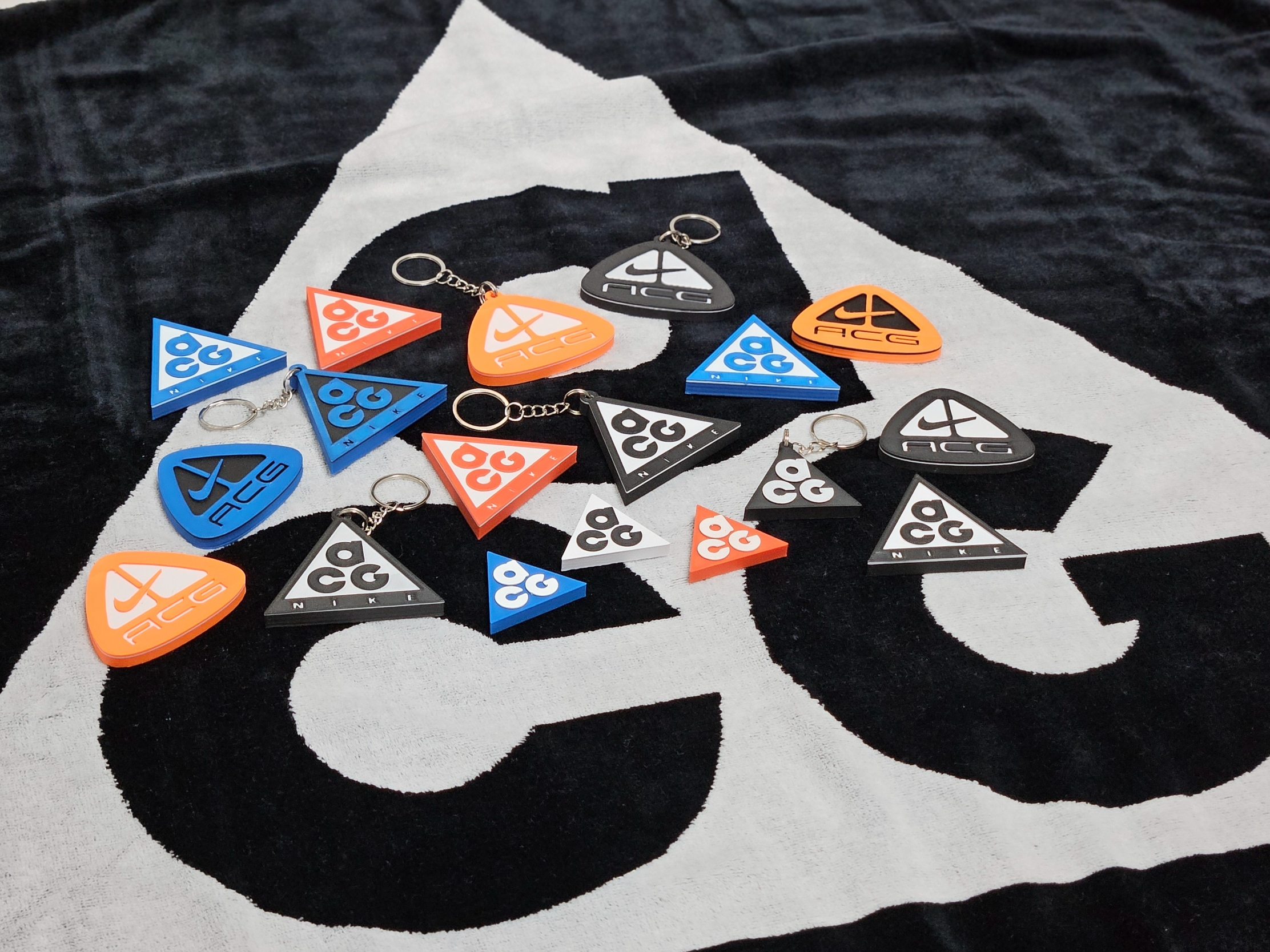 Nike ACG Towel Black Summit White 착용 스타일 - 6